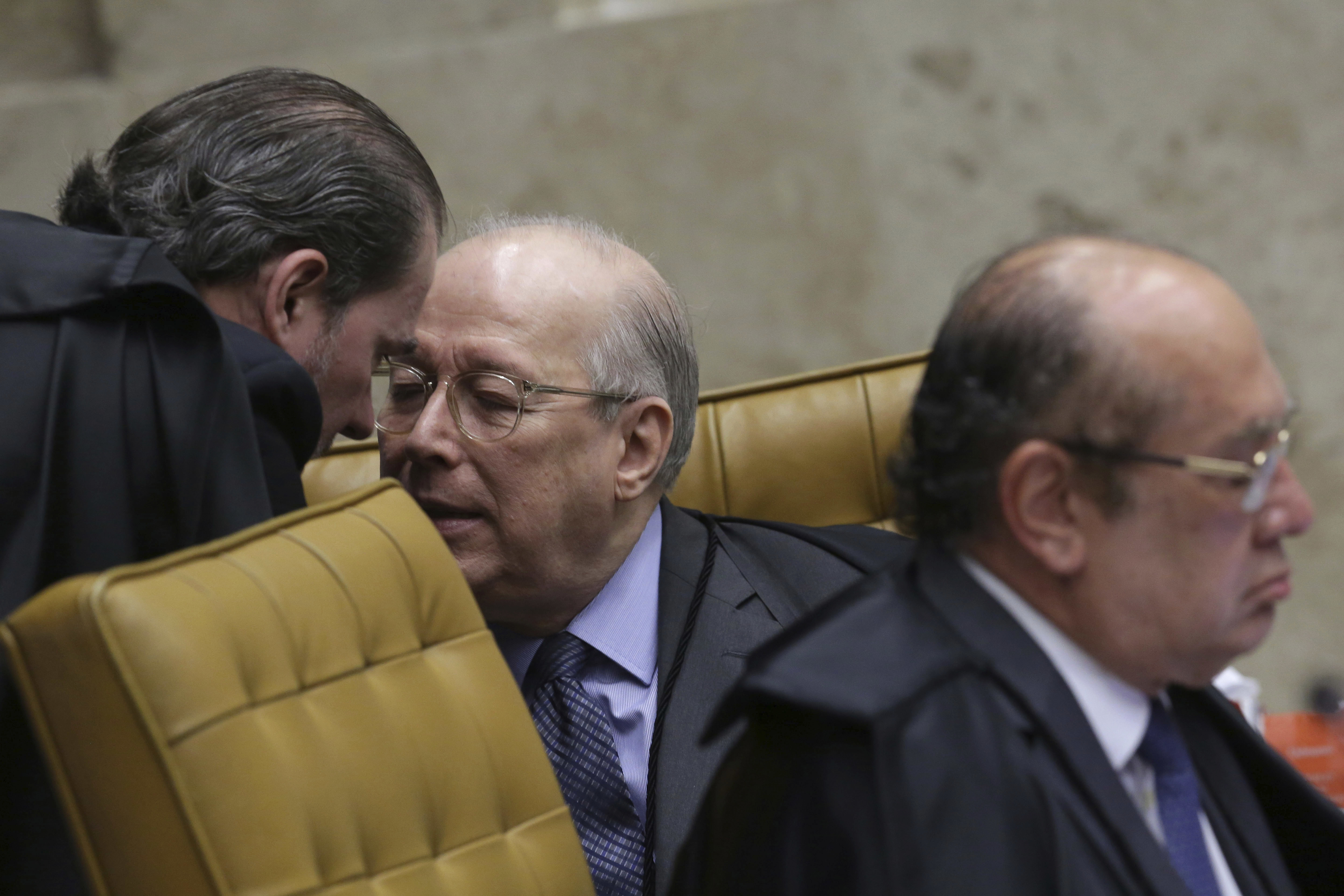 Brazil's top court rules against da Silva on prison