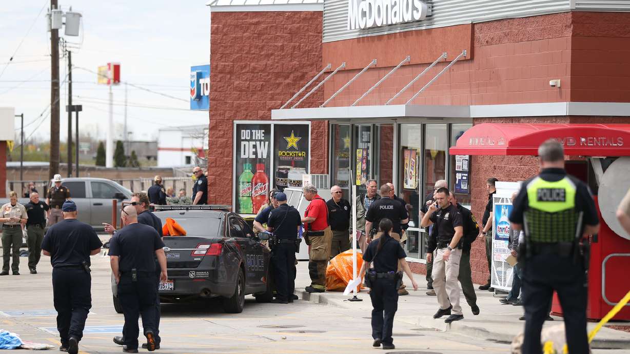 Man who lit himself on fire in Kaysville gas station charged