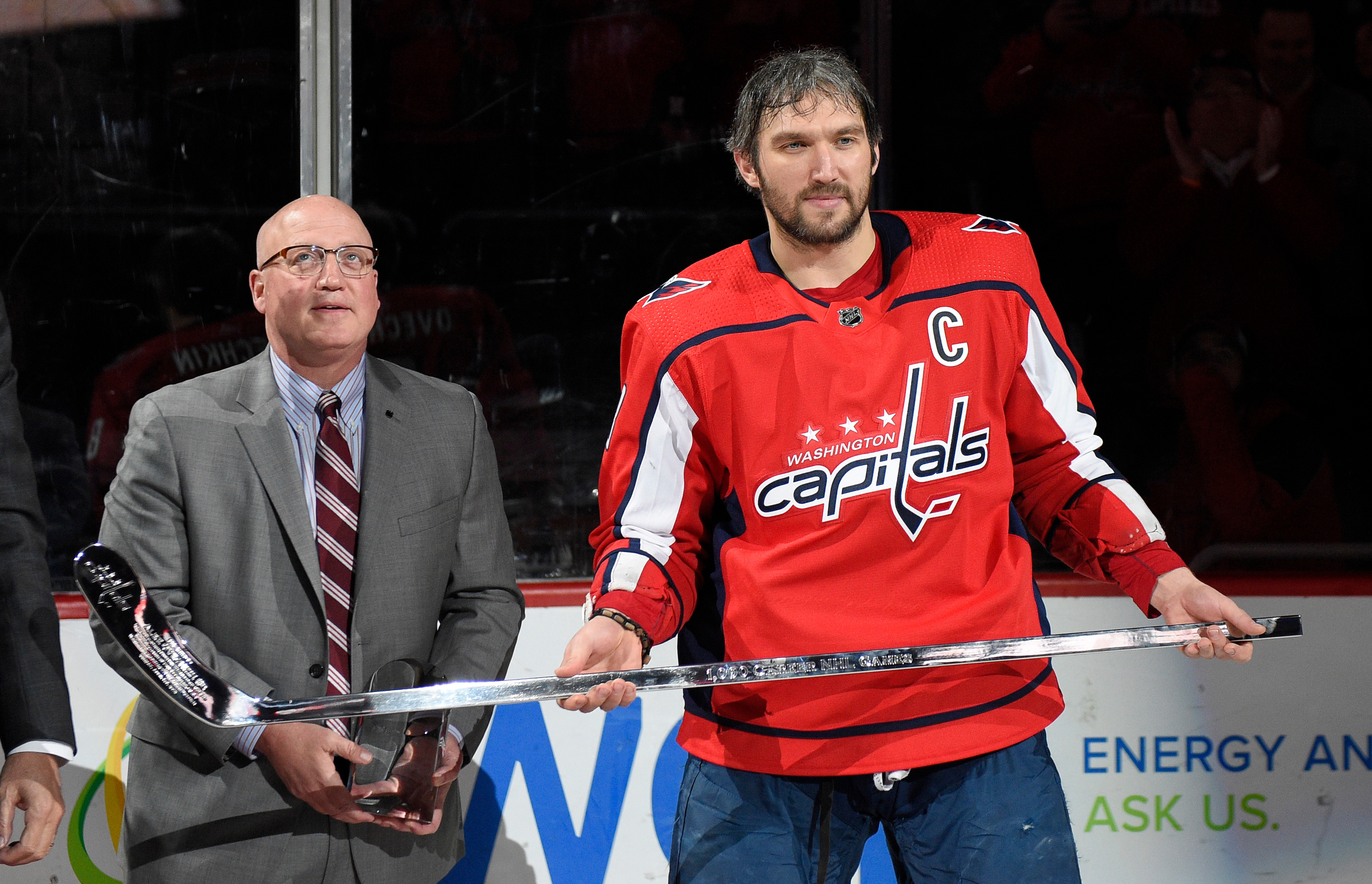 Banner night: Preds beat Caps to clinch NHL's best record