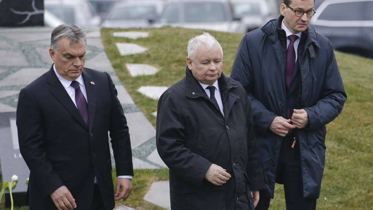 Hungary unveils memorial to crash that killed Polish leader