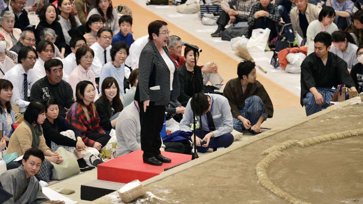 Woman mayor protests sumo sexism in off-ring speech at event