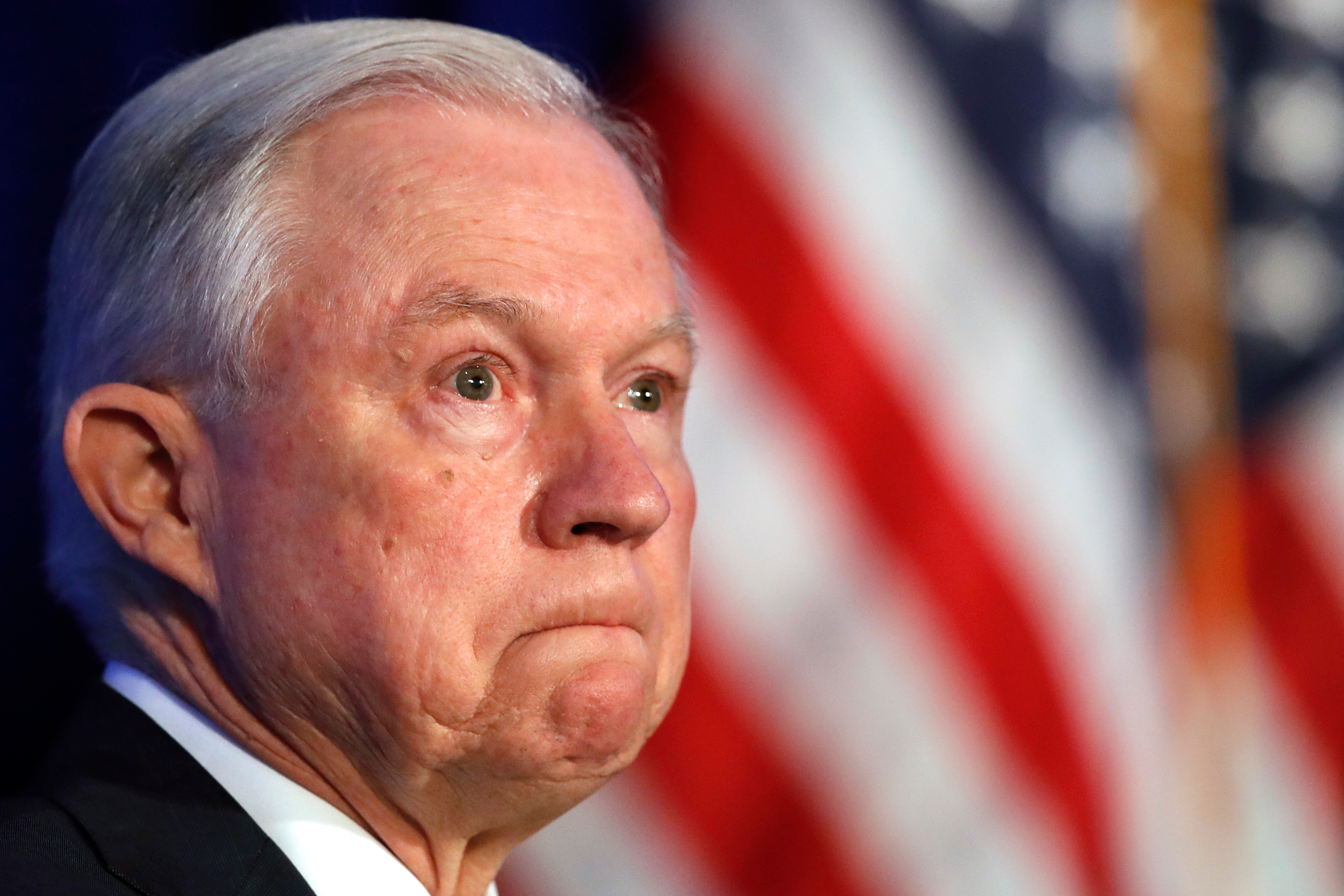 Sessions orders 'zero tolerance' policy for border crossers