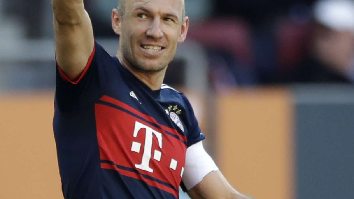 Bayern wins record-extending 6th straight Bundesliga title