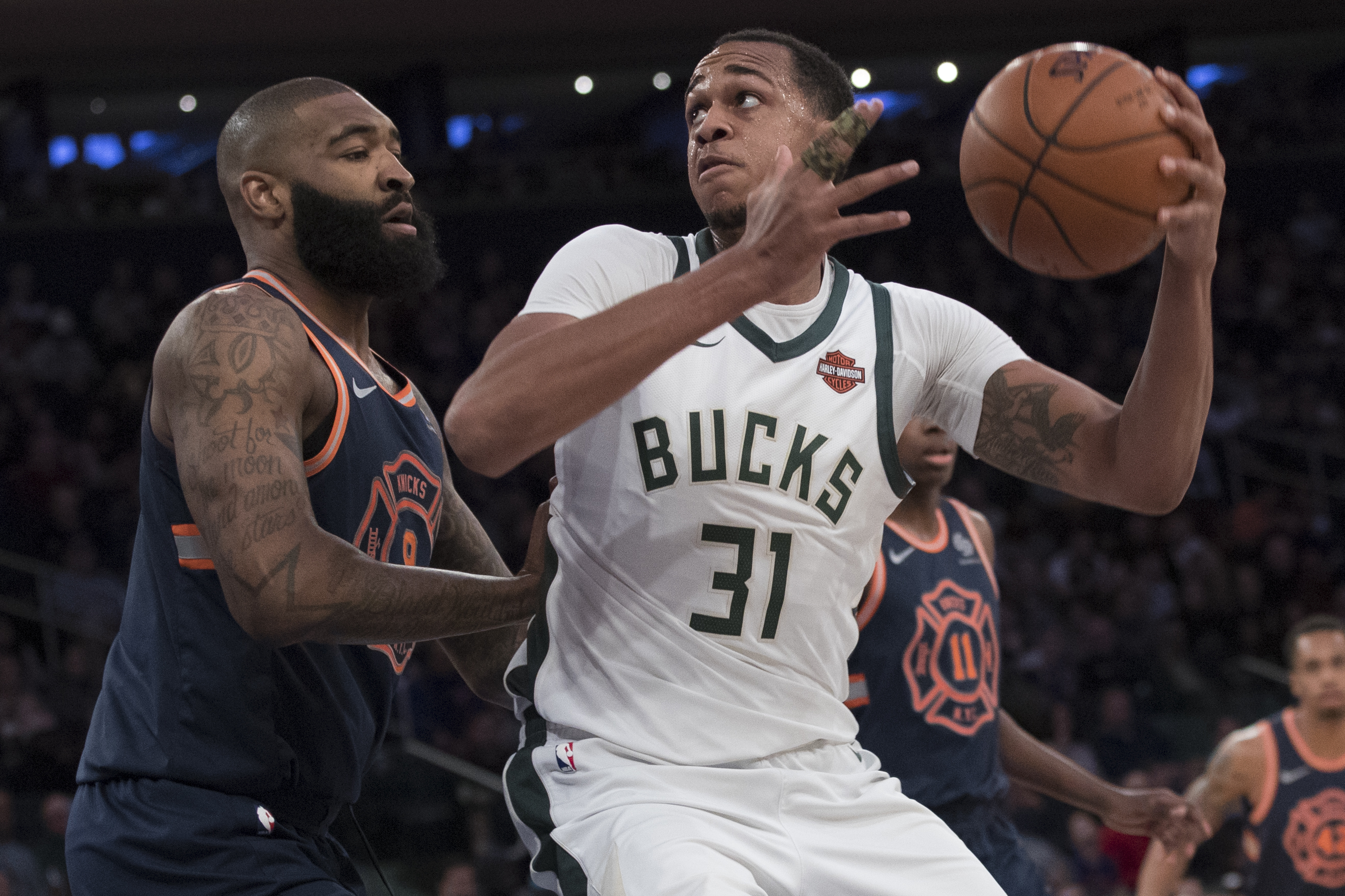 Bucks beat Knicks 115-102 to tie for sixth in East