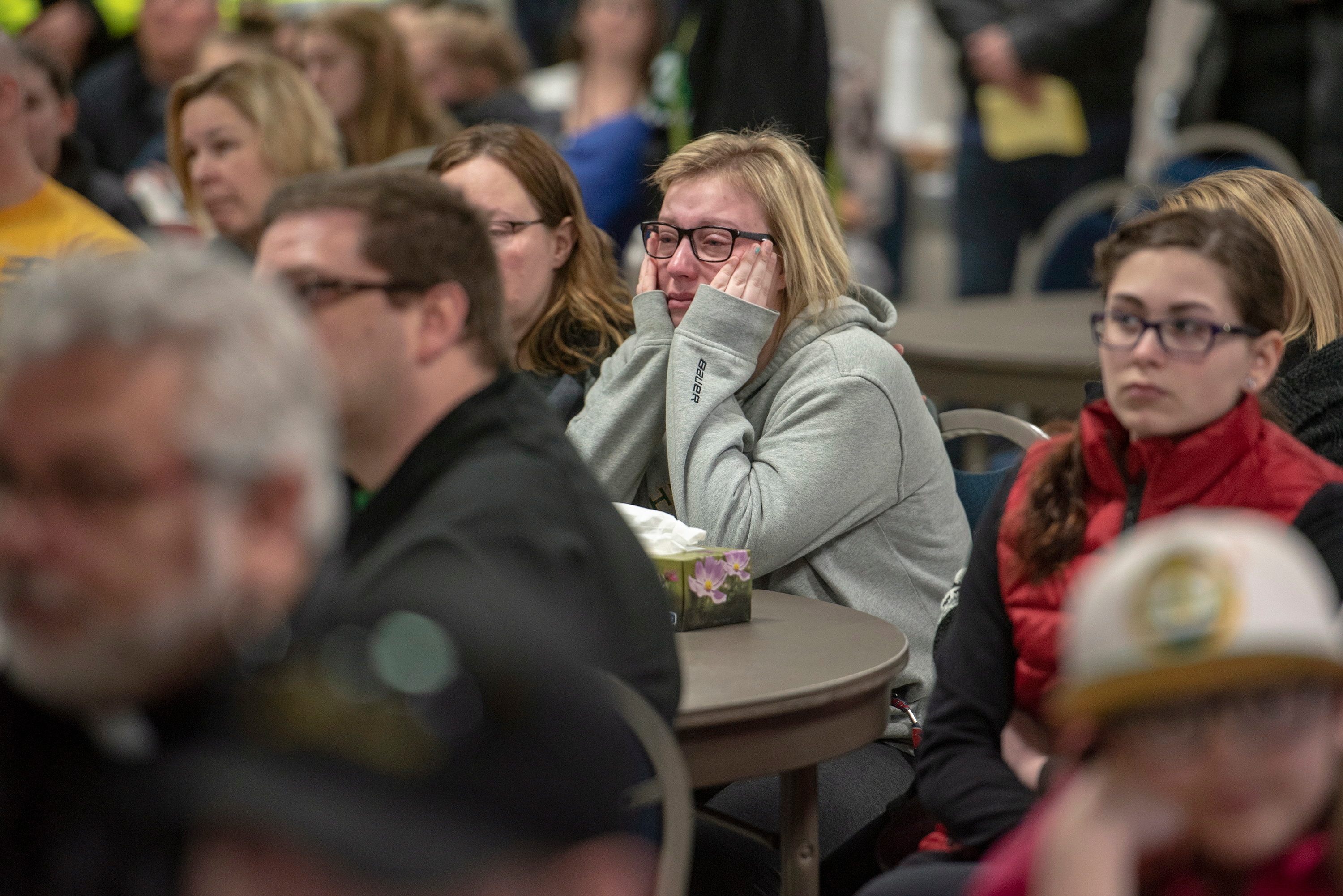 Canada town's arena focus of mourning after crash kills 15