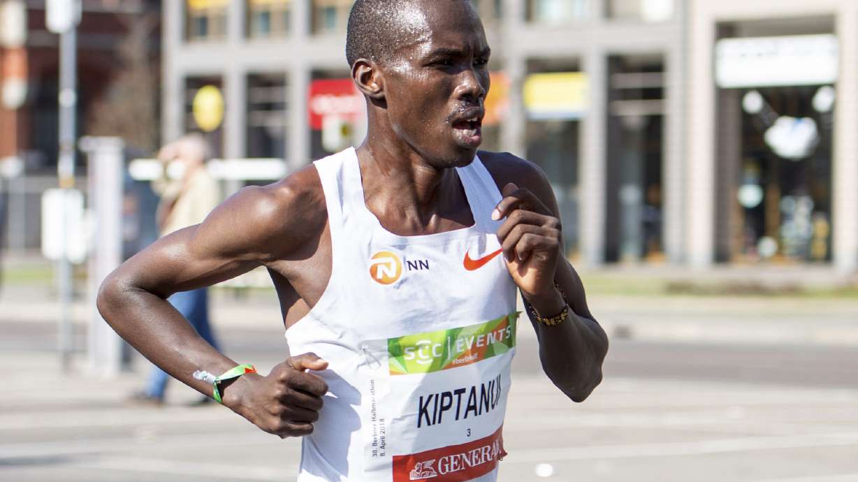 6 detained amid 'vague indications' of attack at Berlin race