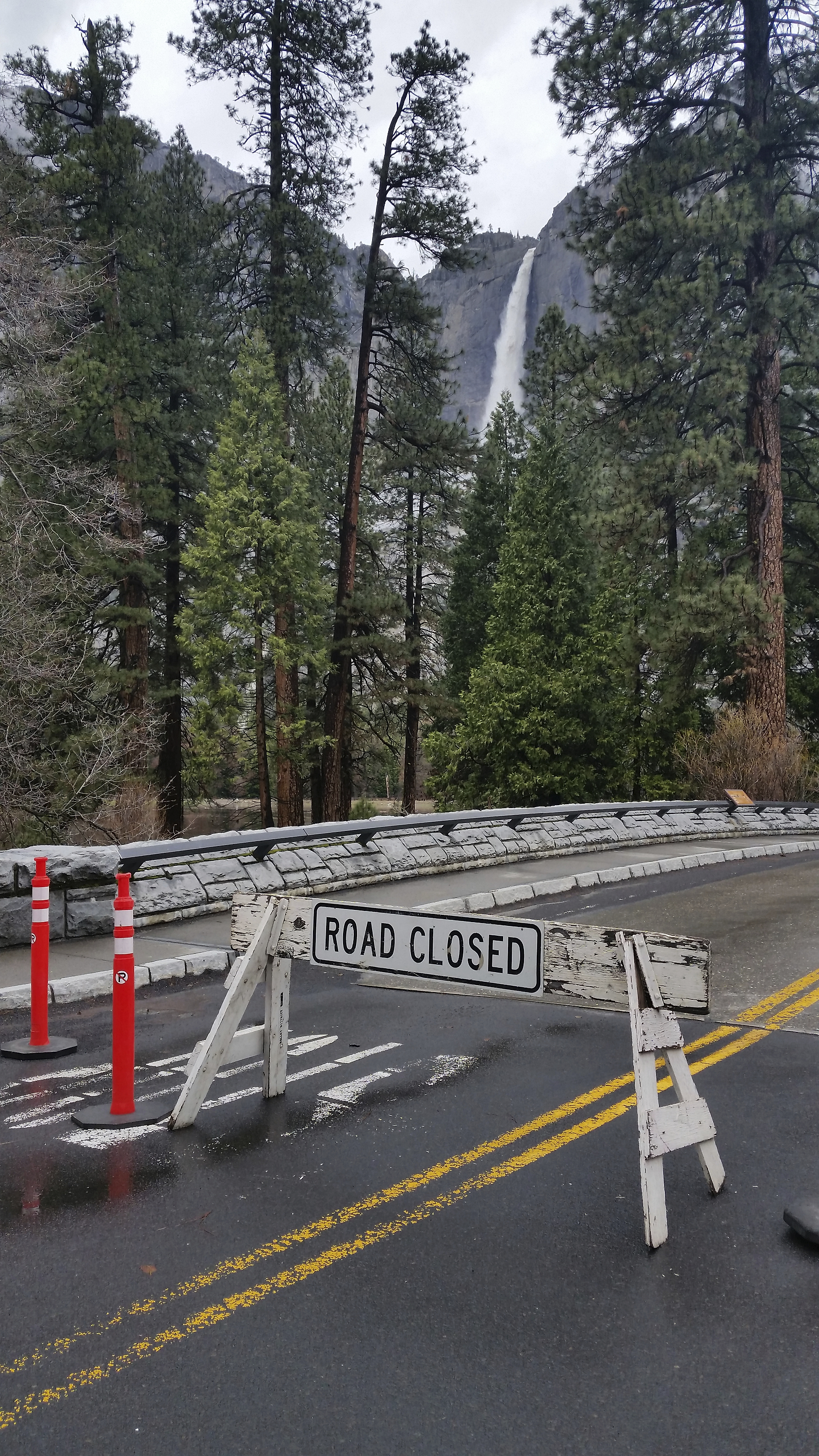Yosemite reopens after flooding from California deluge