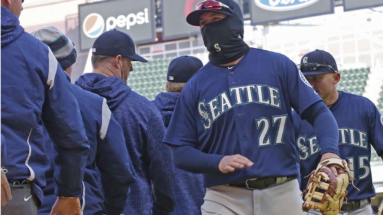 Mariners put 1B Ryon Healy on DL with right ankle injury