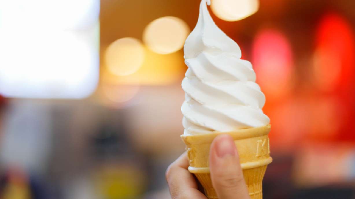 Make Your Week: Handing out ice cream after a car accident, other feel-good stories