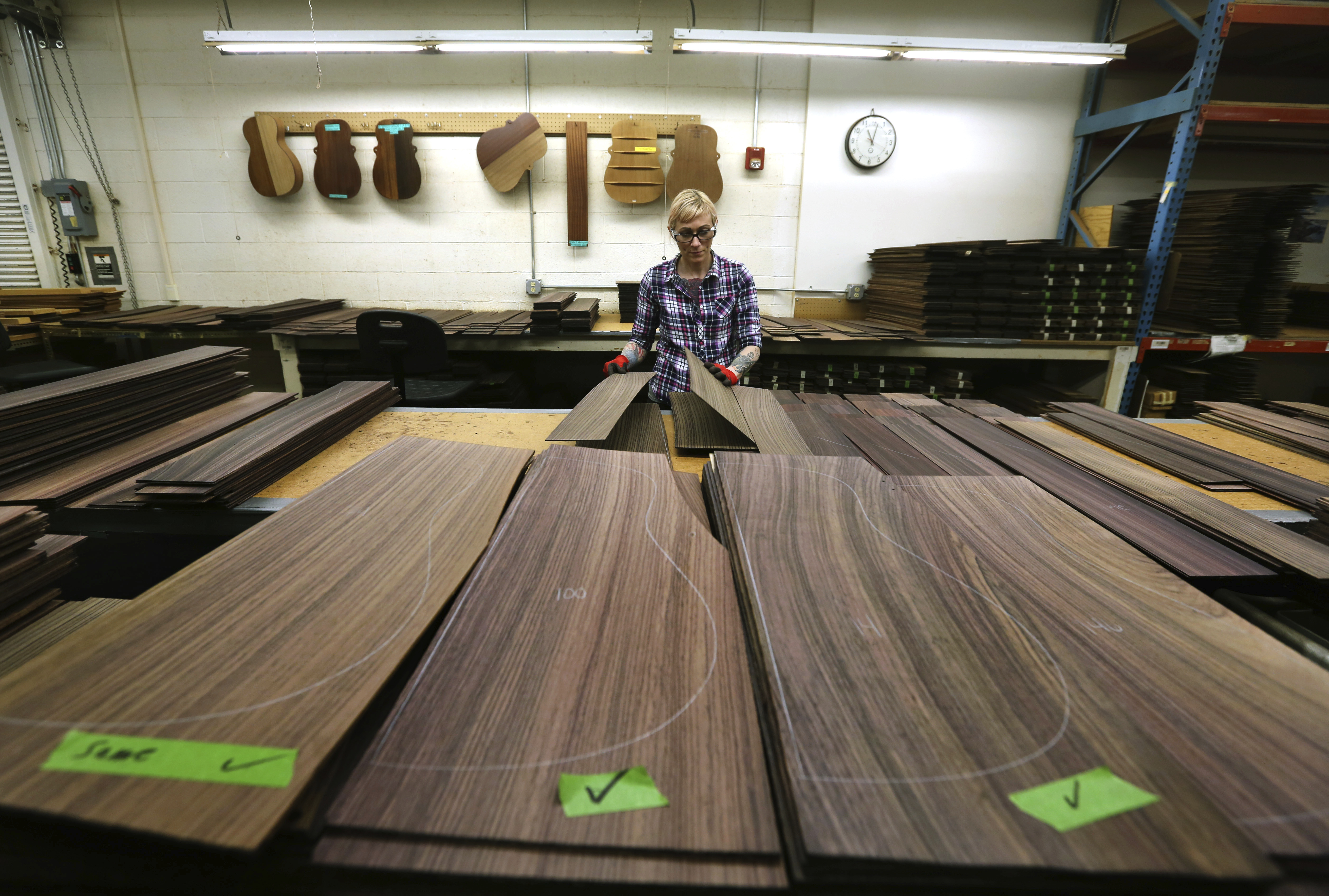 Guitar makers hit hard by new regulations on prized rosewood