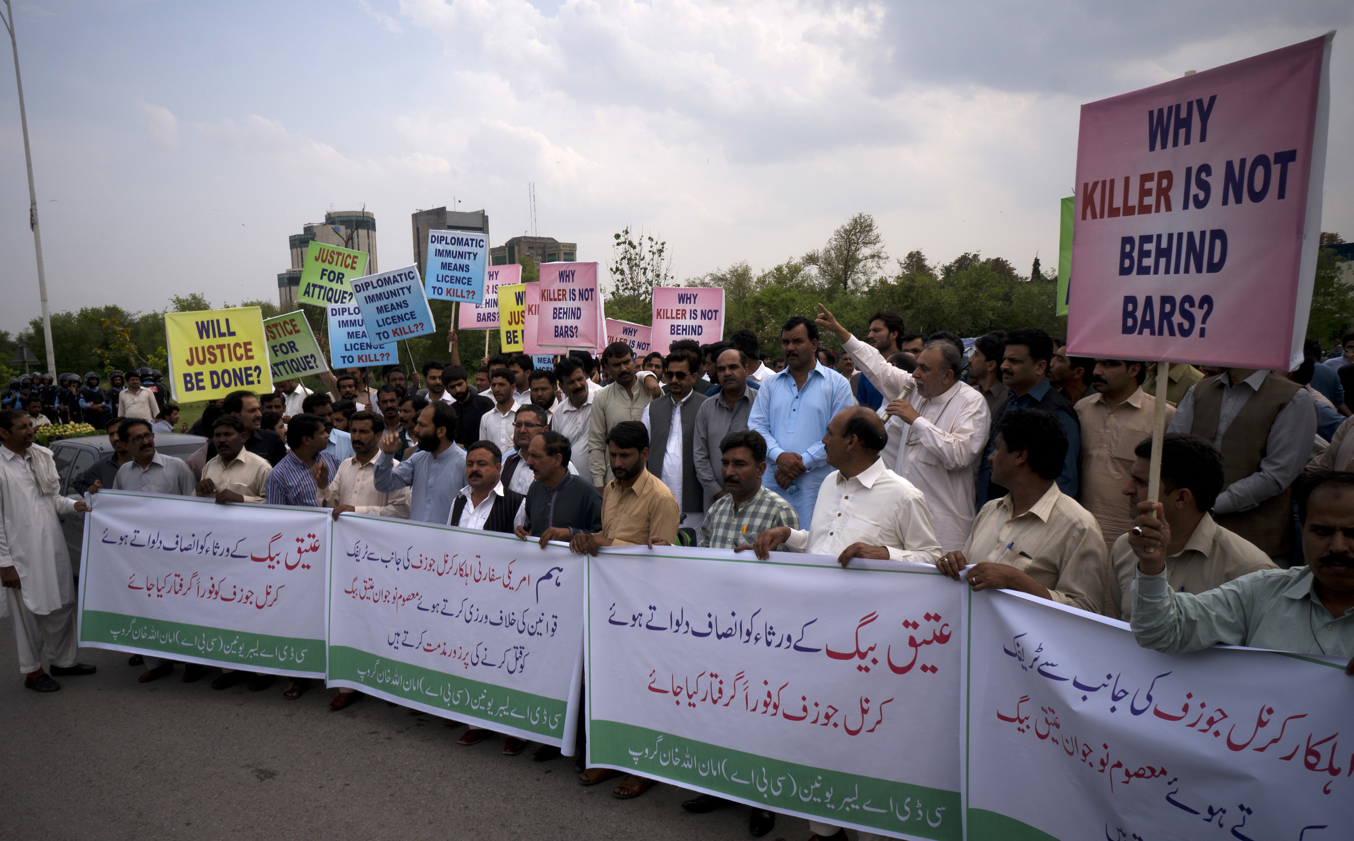 Family of man killed by US diplomat's car rally in Islamabad