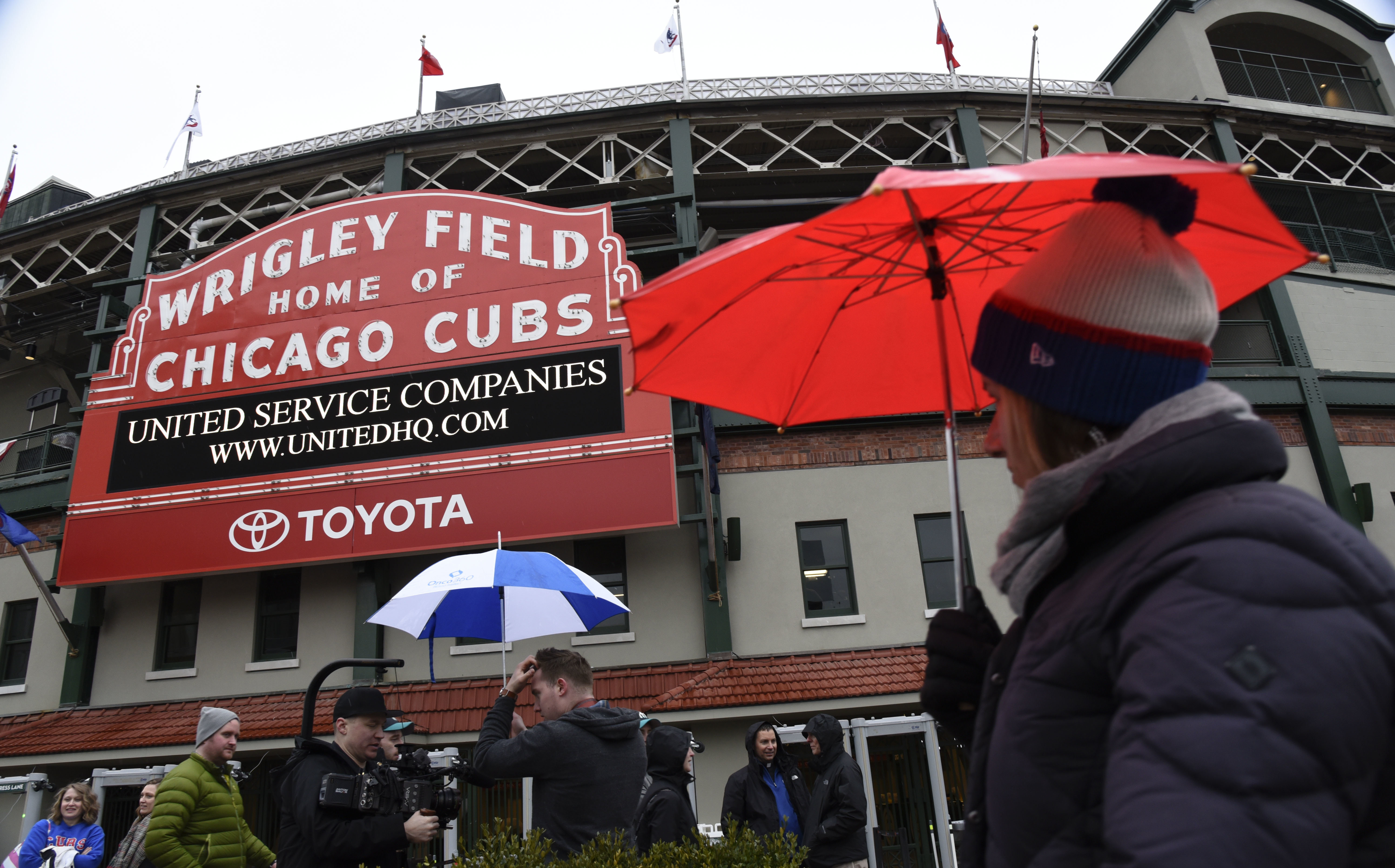Cardinals-Cubs game postponed because of poor weather