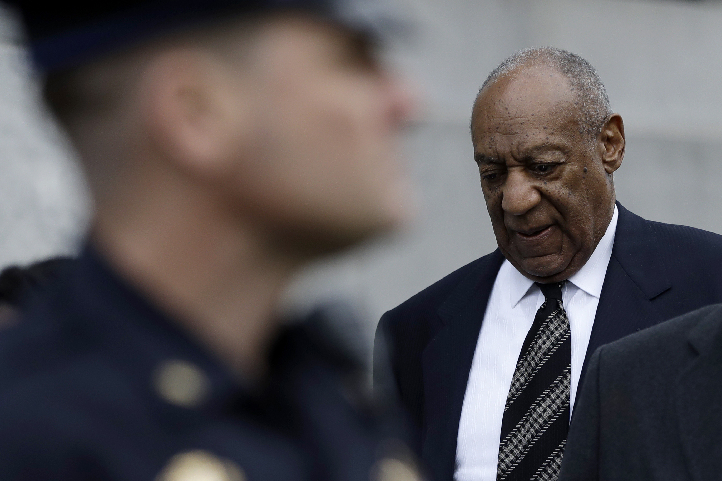 Defense cross of Cosby accuser reflects change in strategy