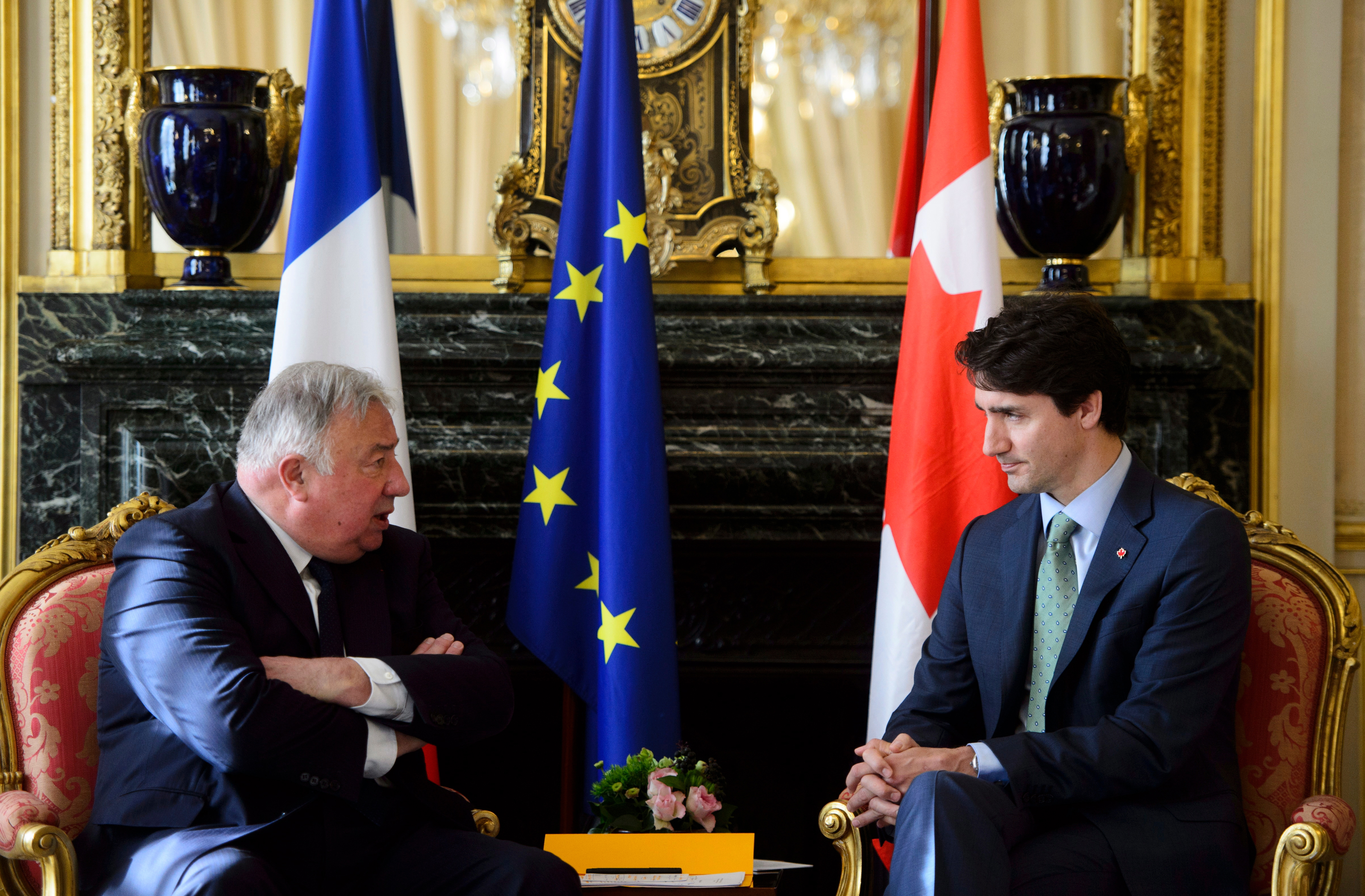 Trudeau first Canadian leader to address French parliament