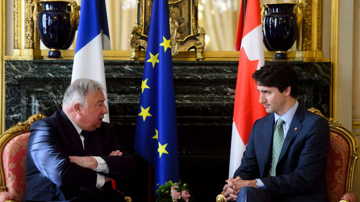 Trudeau first Canadian leader to address French parliament