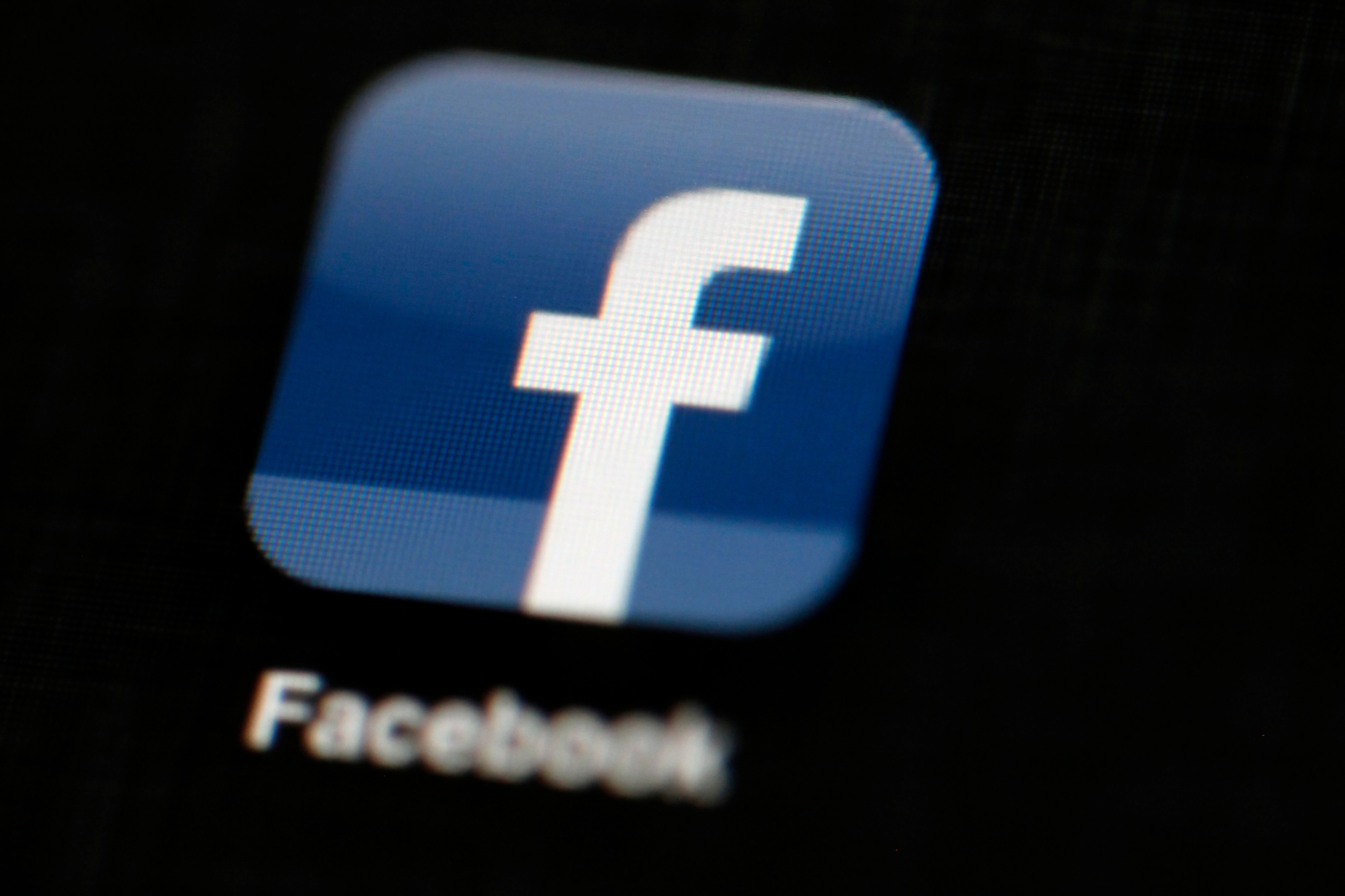 Facebook adds privacy settings to comply with European rules