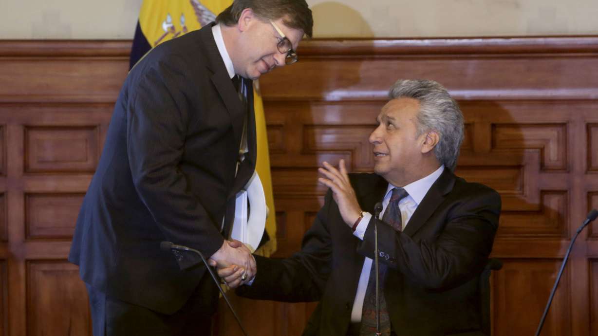 Ecuador to suspend mediation of Colombia peace talks