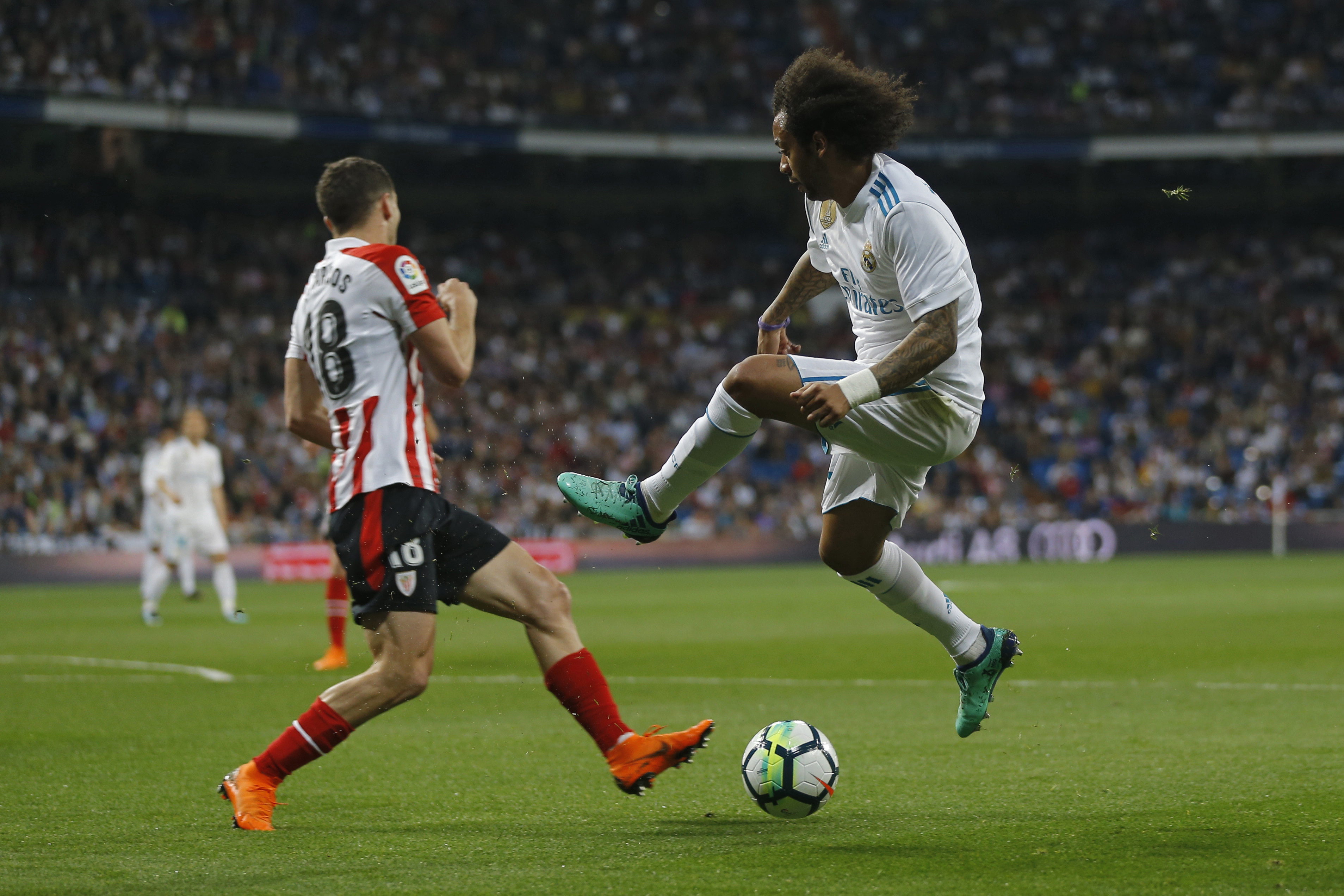 Ronaldo scores with backheel flick, saves Madrid from loss