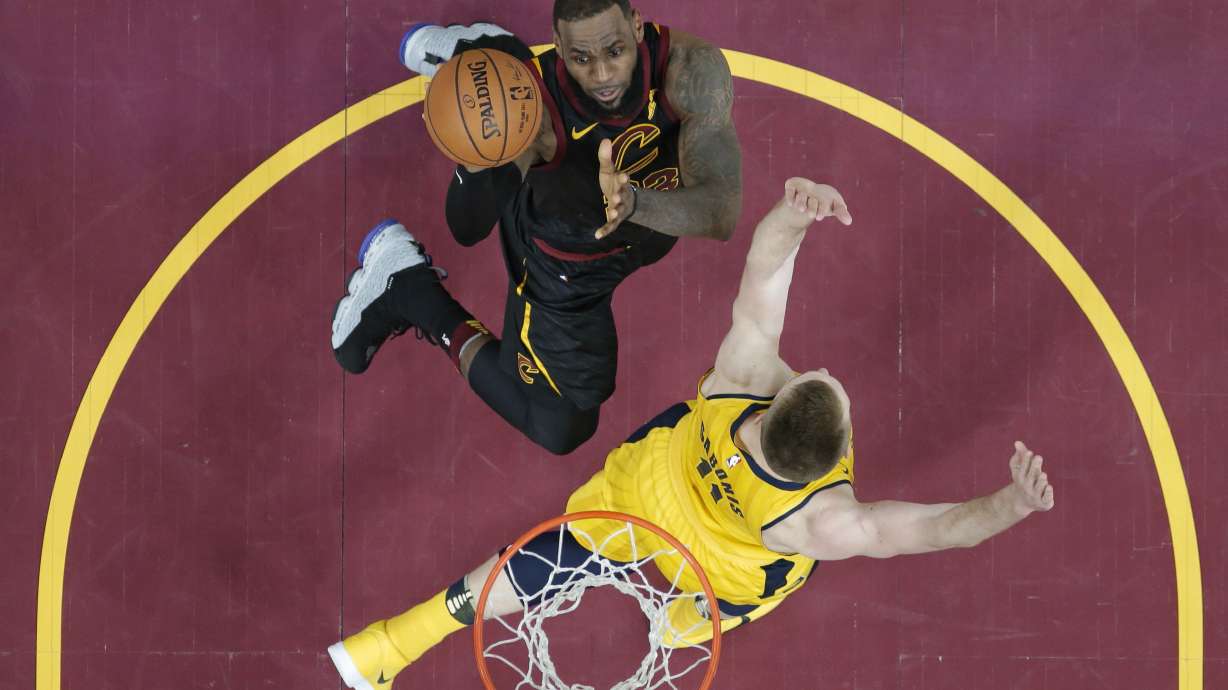 Cavs shuffle starting lineup for Game 2 against Pacers