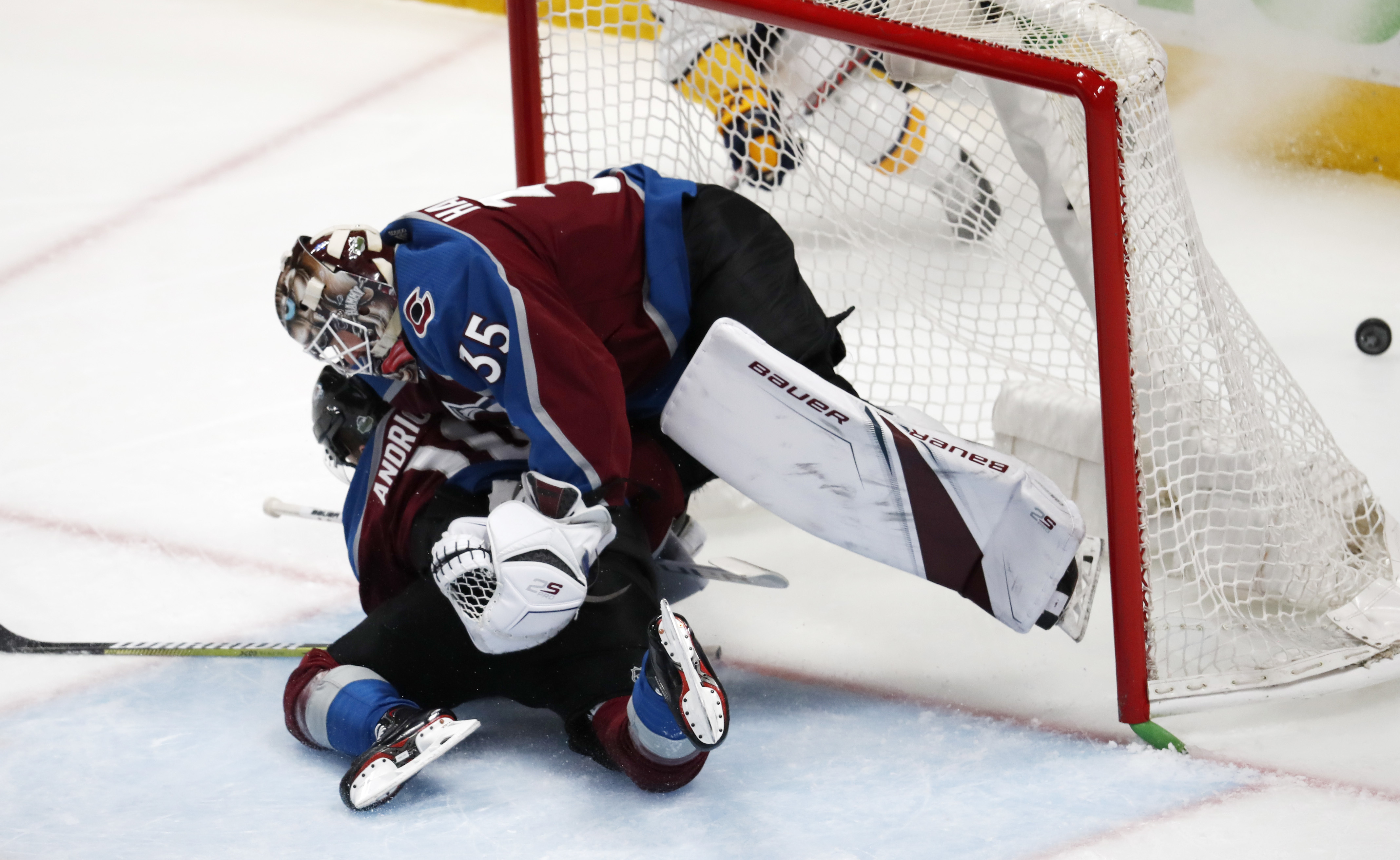 Avalanche will start backup goalie Andrew Hammond in Game 5