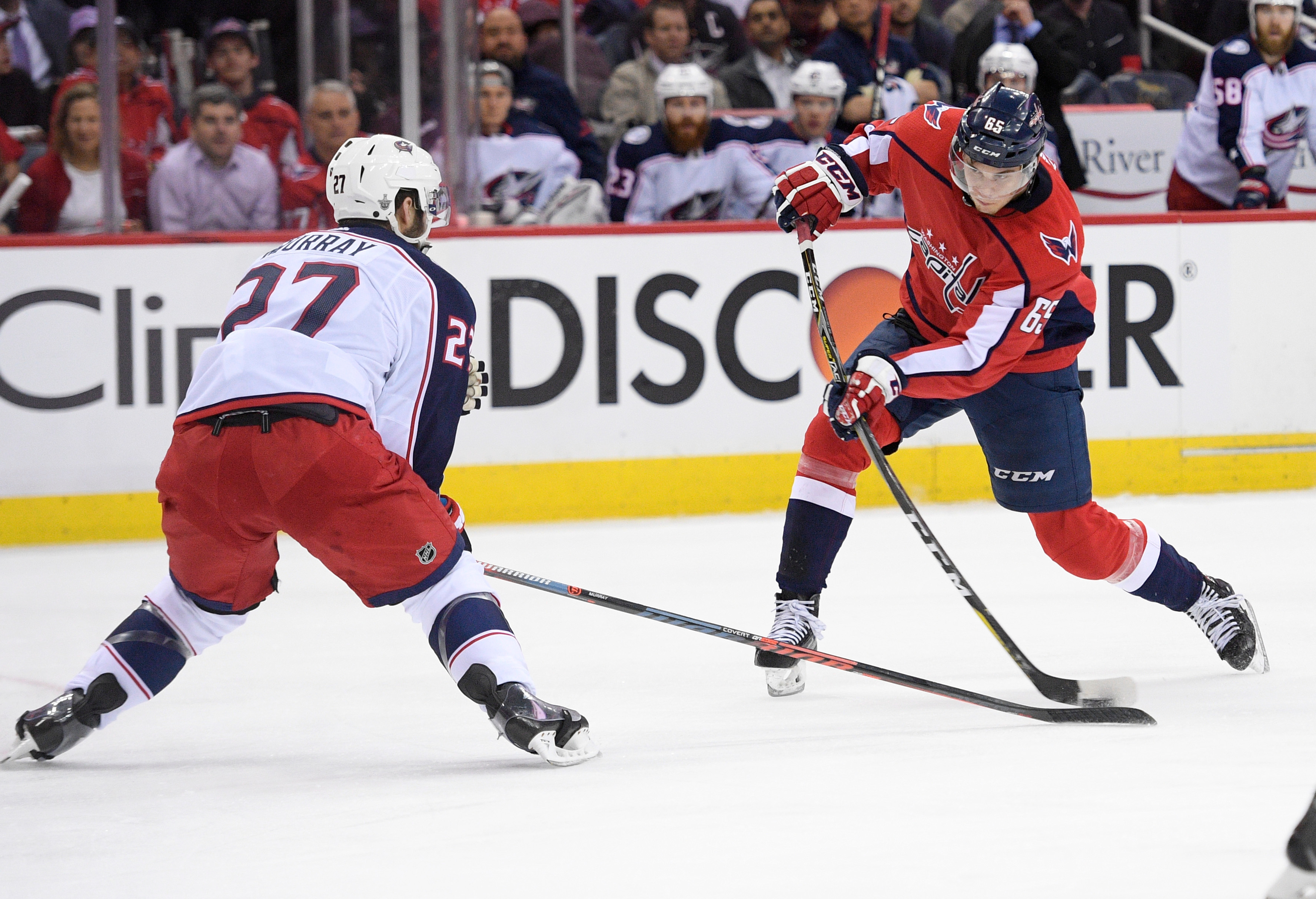 Caps' Burakovsky to have surgery, out rest of first round
