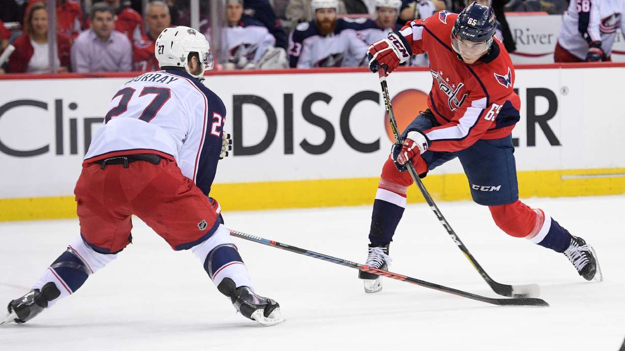 Caps' Burakovsky to have surgery, out rest of first round