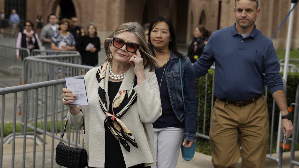 The Latest: Barbara Bush buried at presidential library