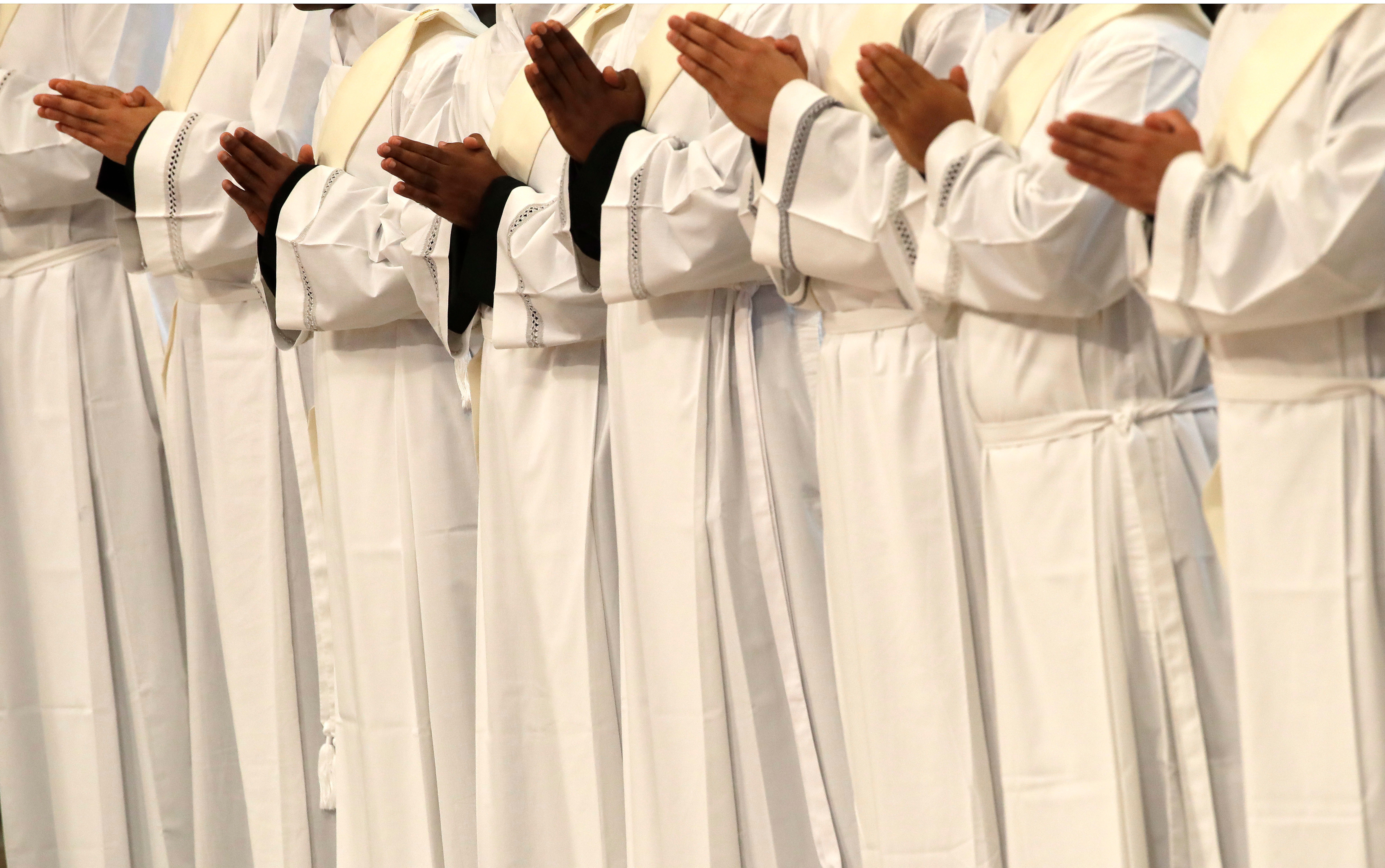 Pope ordains 16 priests, tells them always 'be merciful'
