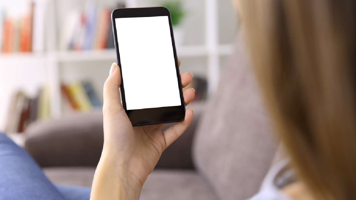 Coach Kim: Social media could harm your marriage