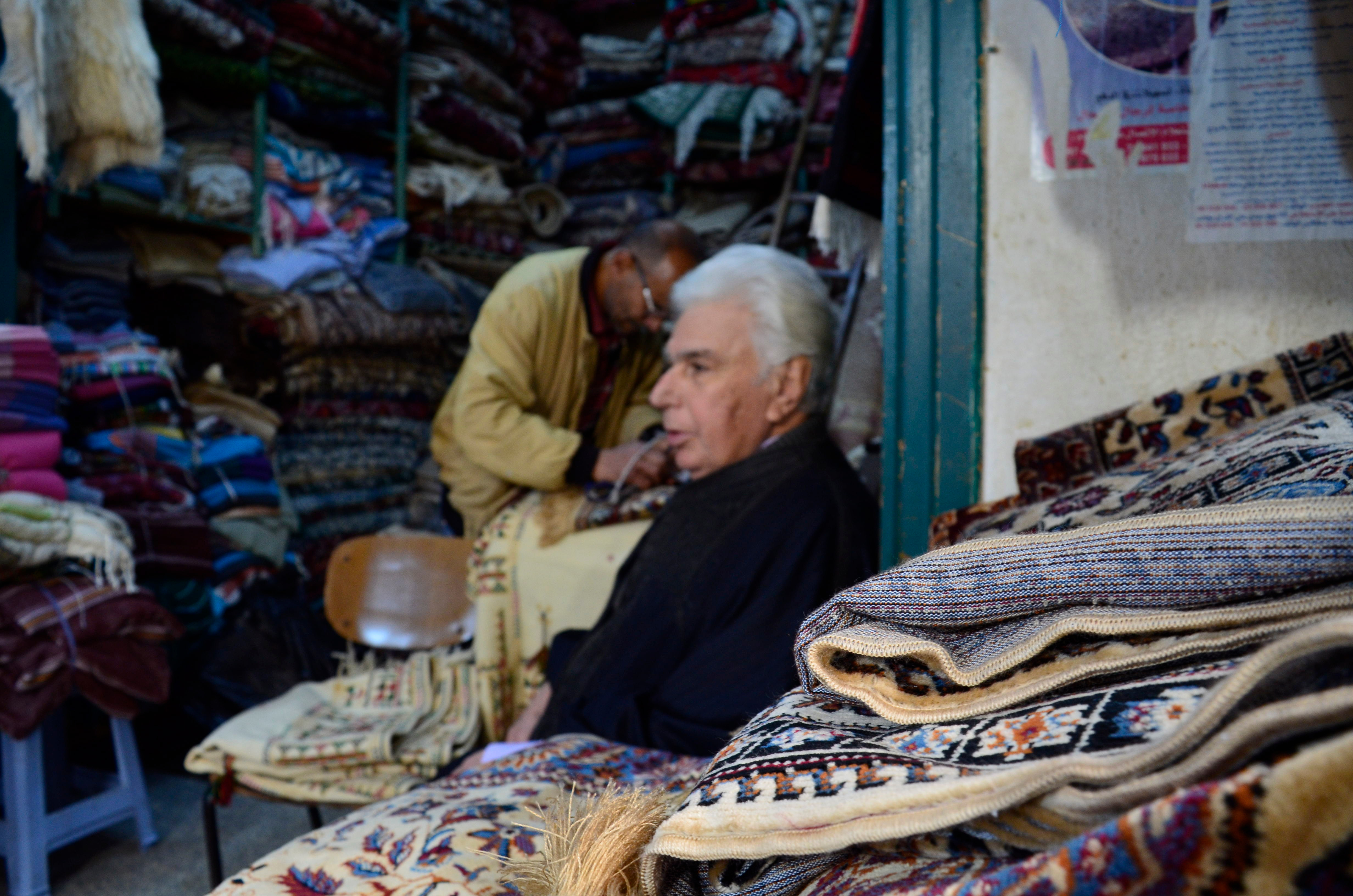 Tunisian medina a maze of courtyards, craftsmen and carpets