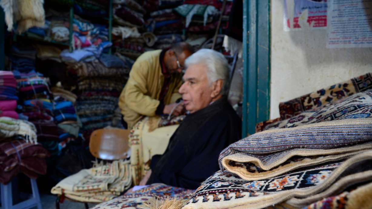 Tunisian medina a maze of courtyards, craftsmen and carpets