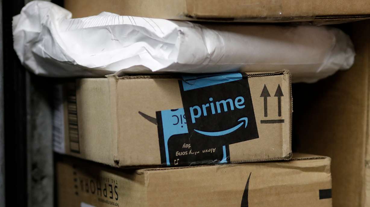 Get Into My Car ... Amazon begins delivery to vehicles