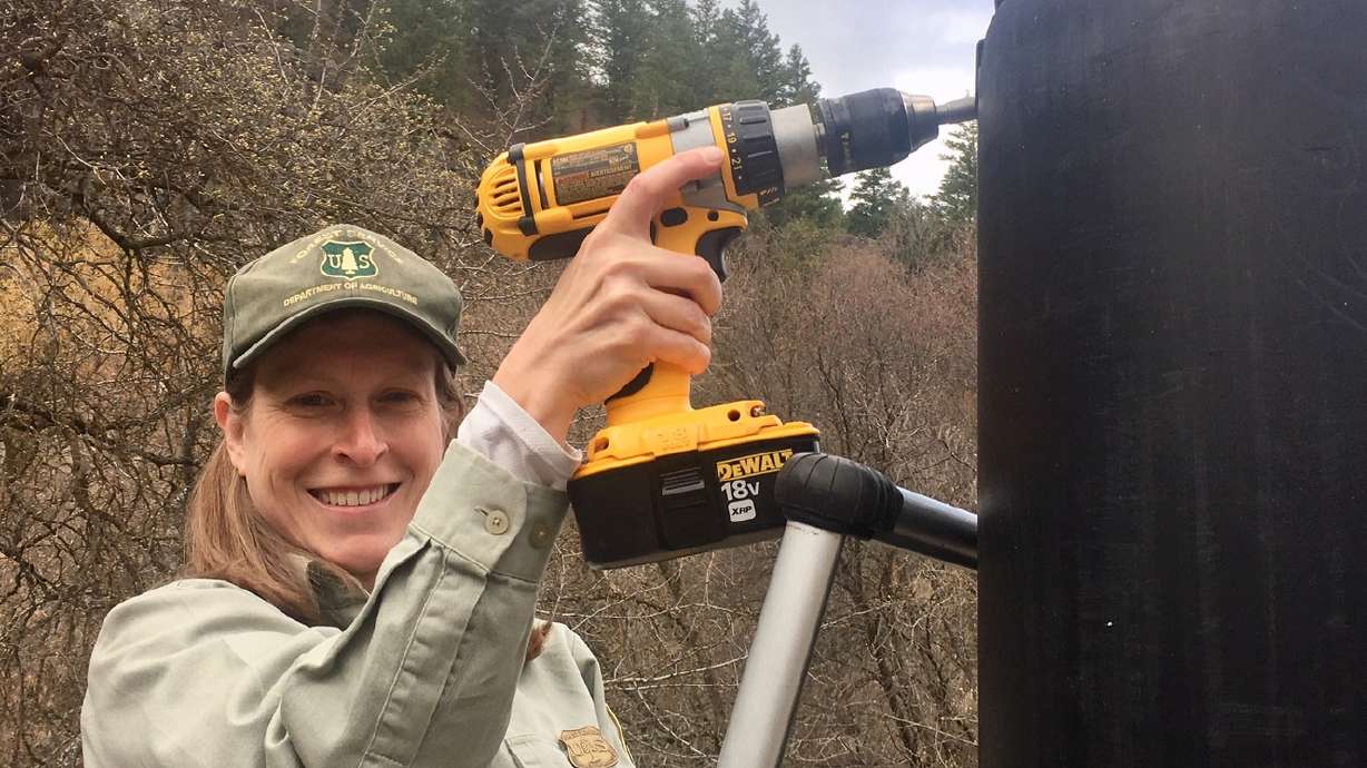 'Poo-Poo Project' comes to Utah forests