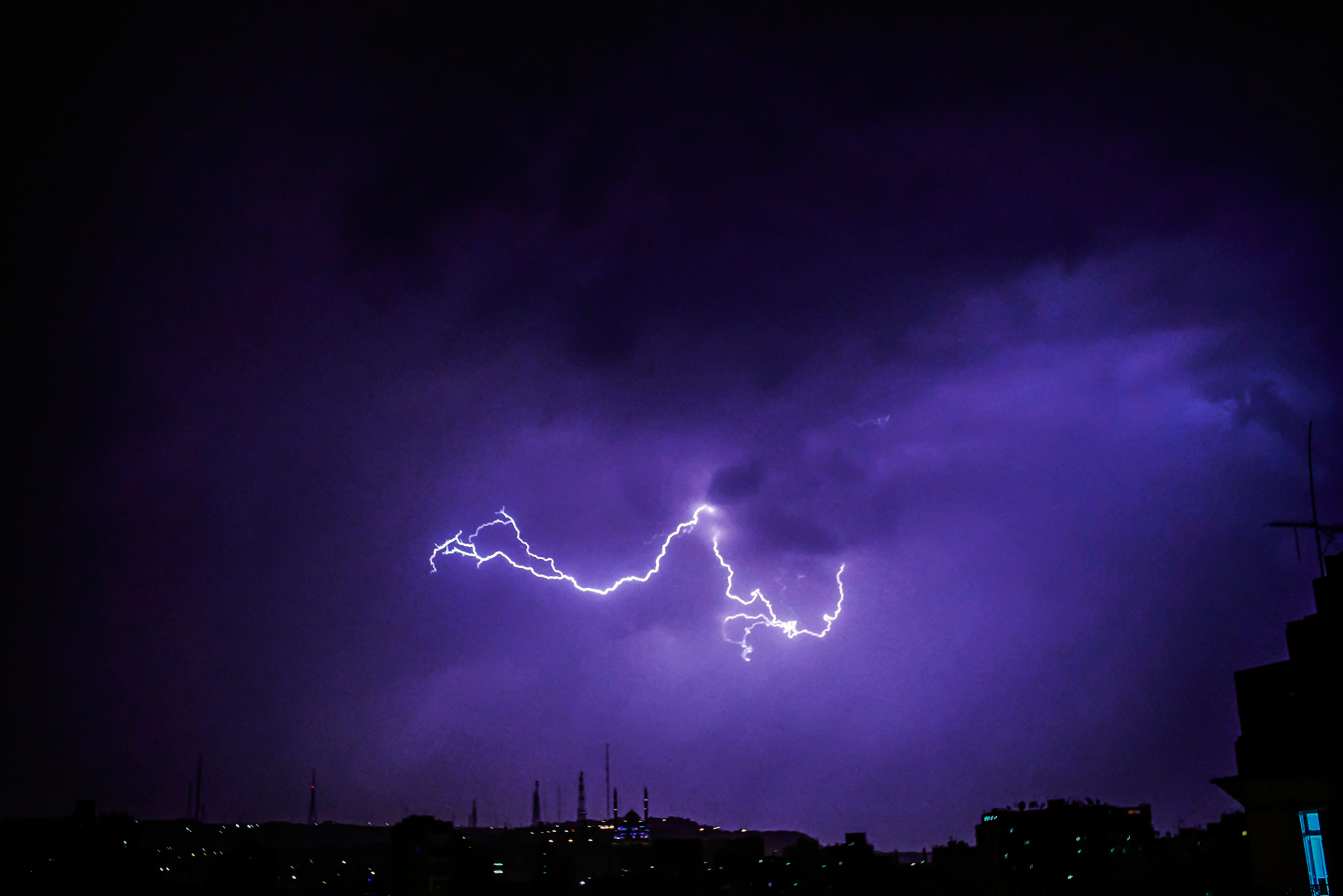 Heavy rains pummel Cairo and parts of Egypt