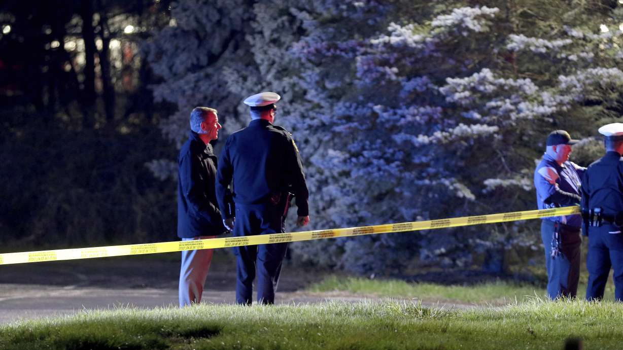 Cincinnati passes 911 center plan after trapped teen's death