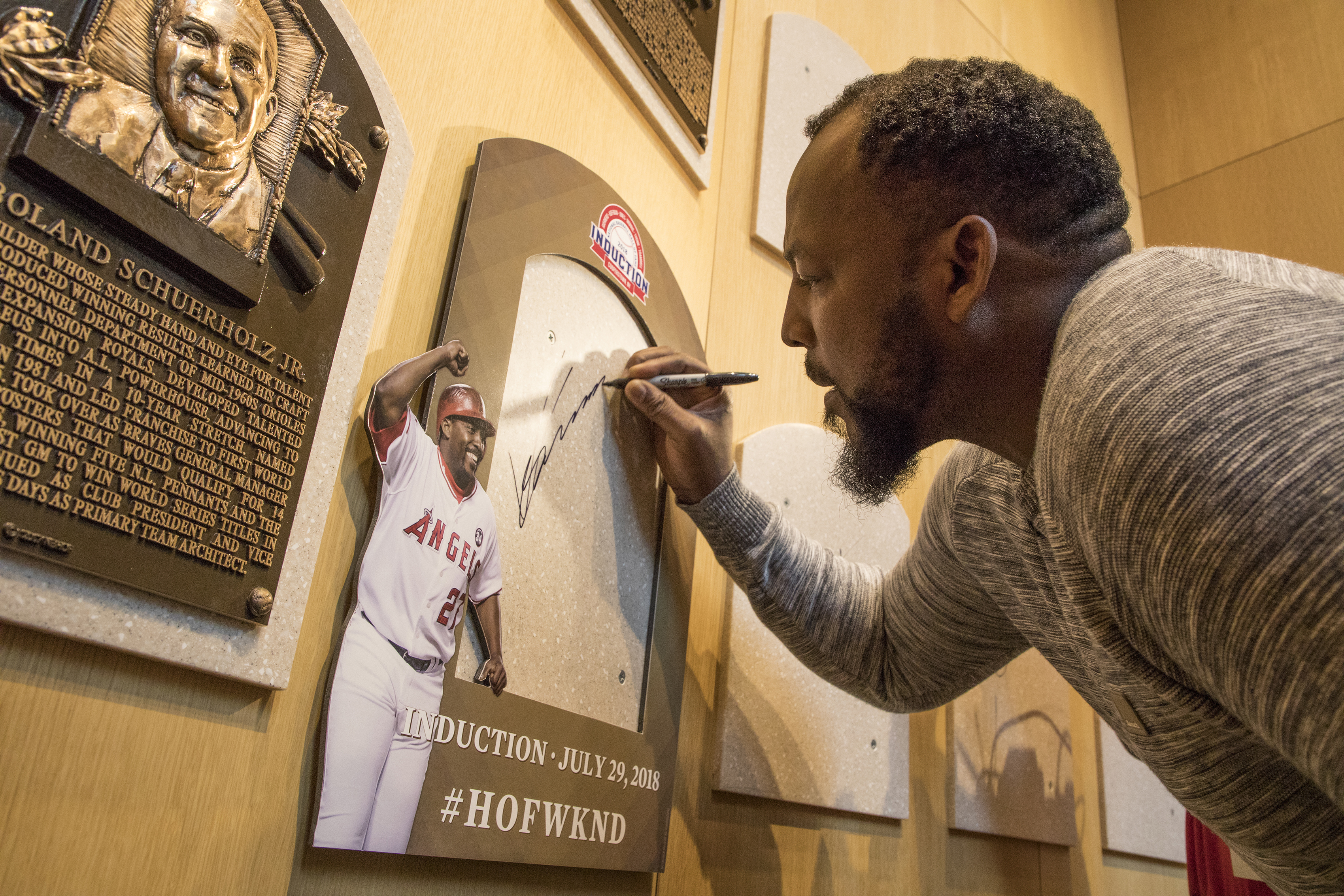 Vlad Guerrero tours Baseball HOF, "so glad" he made it