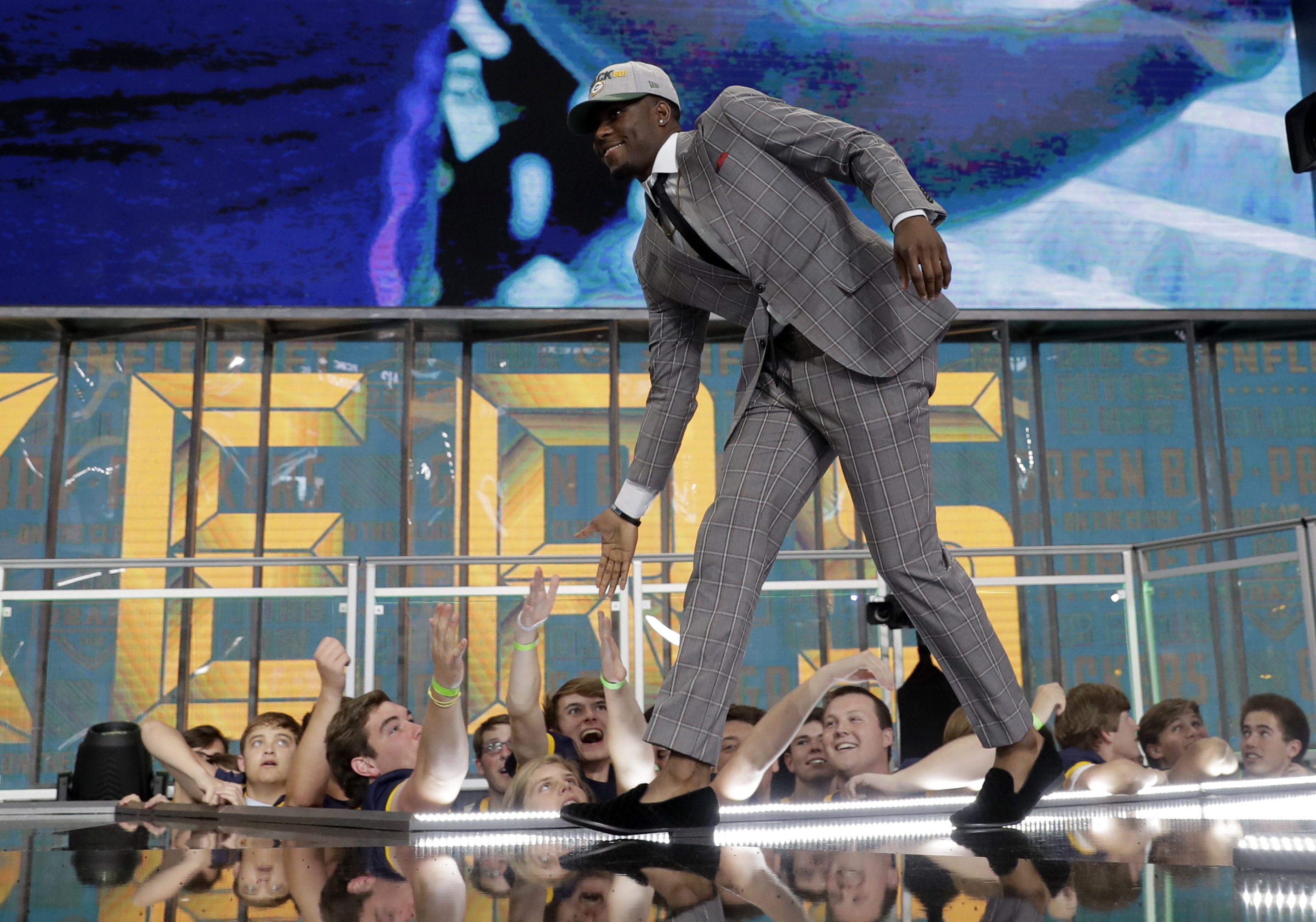 Secondary first: Packers take Iowa cornerback Josh Jackson