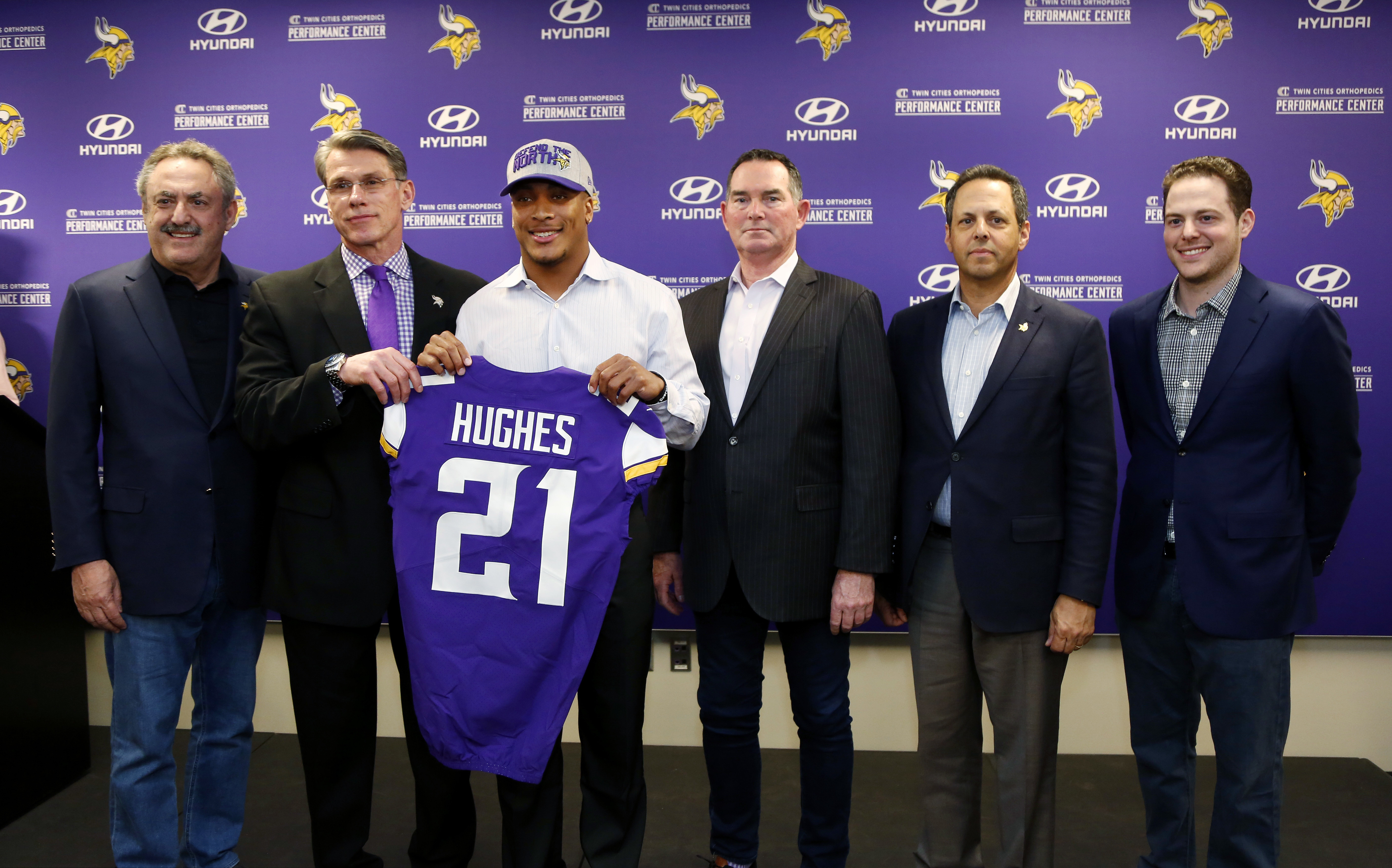 Vikings take 7 picks into final day of NFL draft
