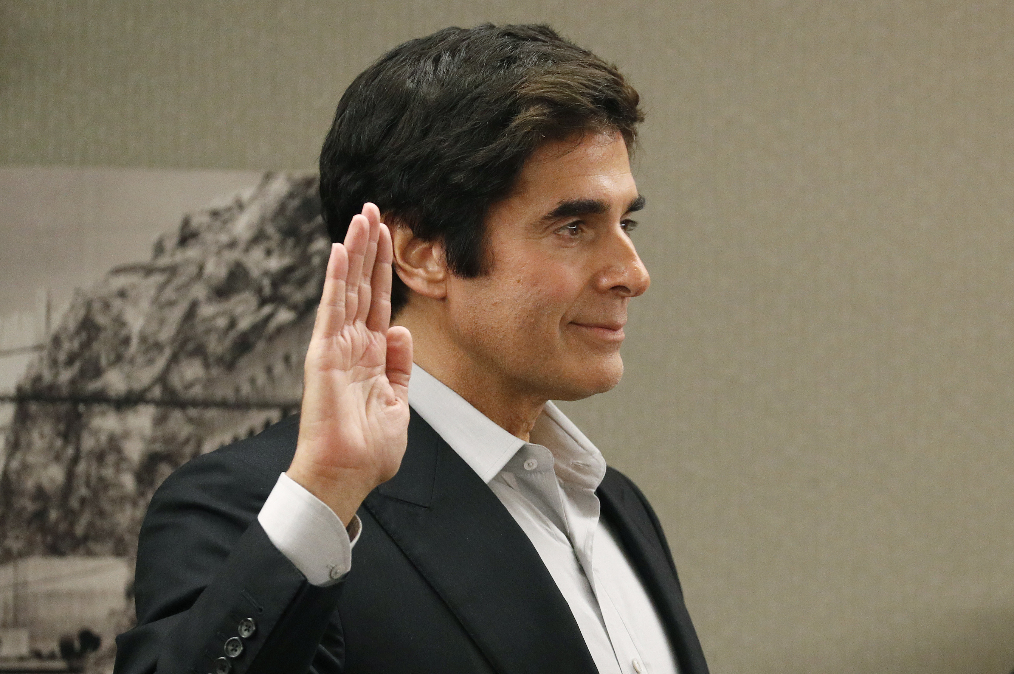 Jury hears woman's account of Copperfield show fall