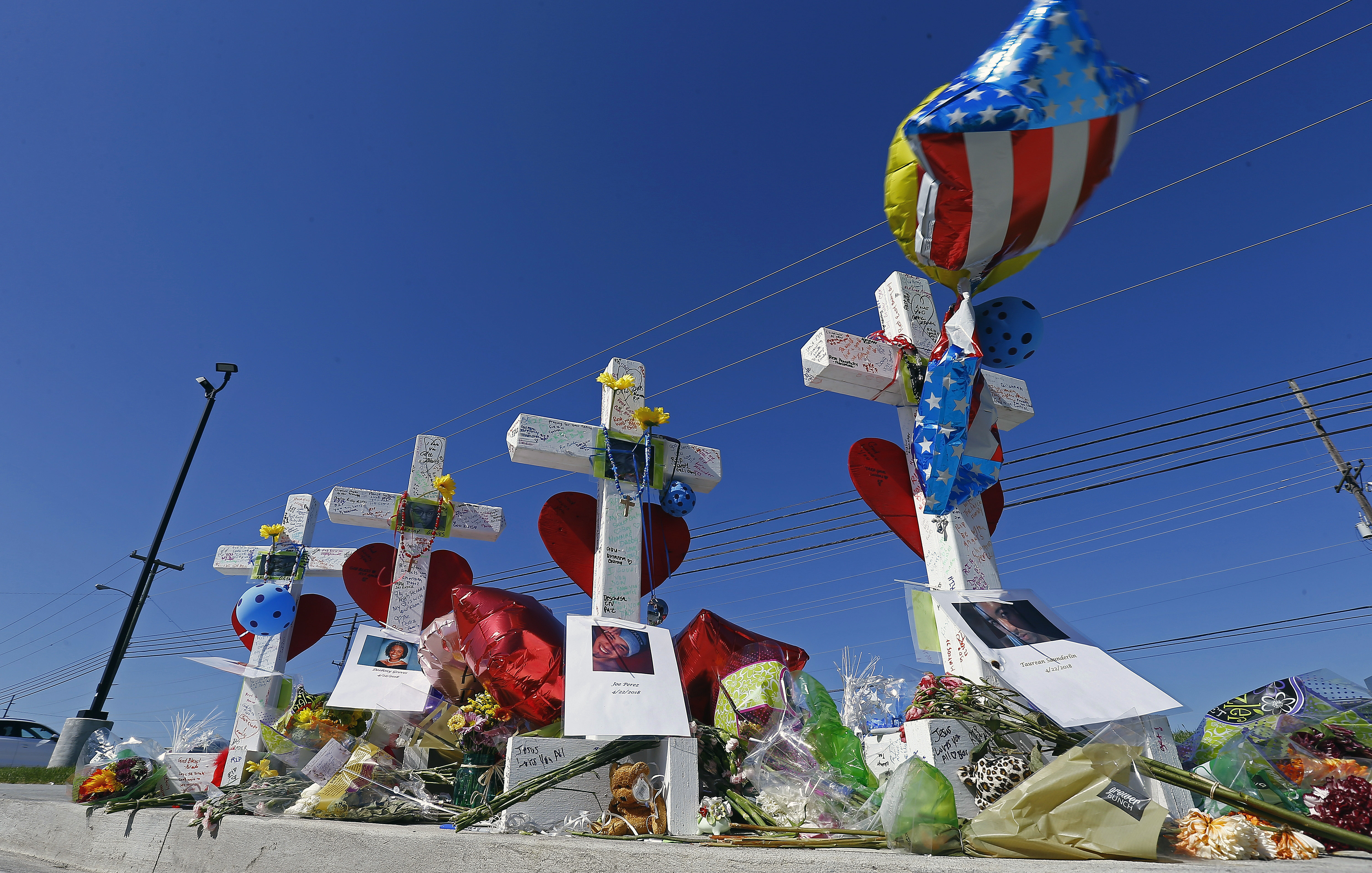 Waffle House regulars seek return to normal after massacre