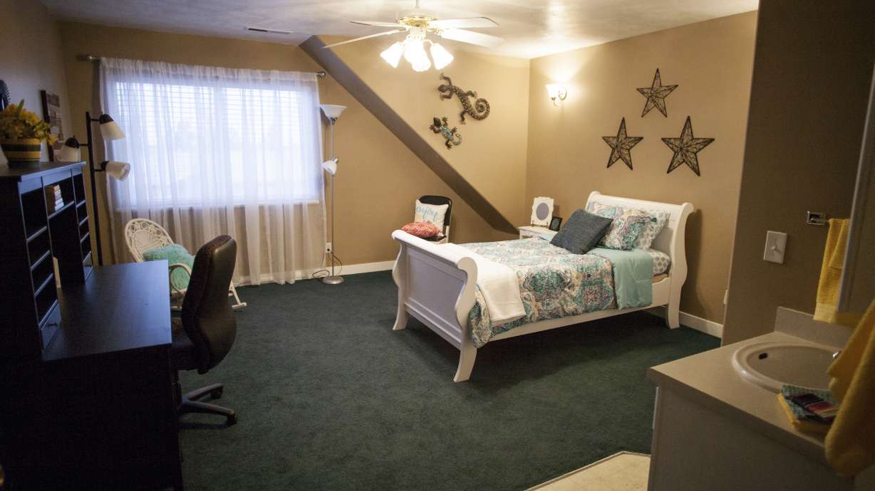 Warren Jeffs' 44-bedroom Utah home converted into sober living house