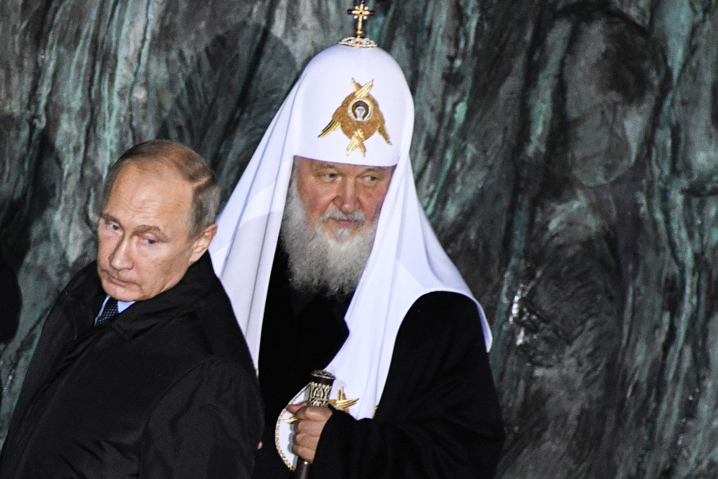 As he begins a new term, Putin pushes lofty goals for Russia