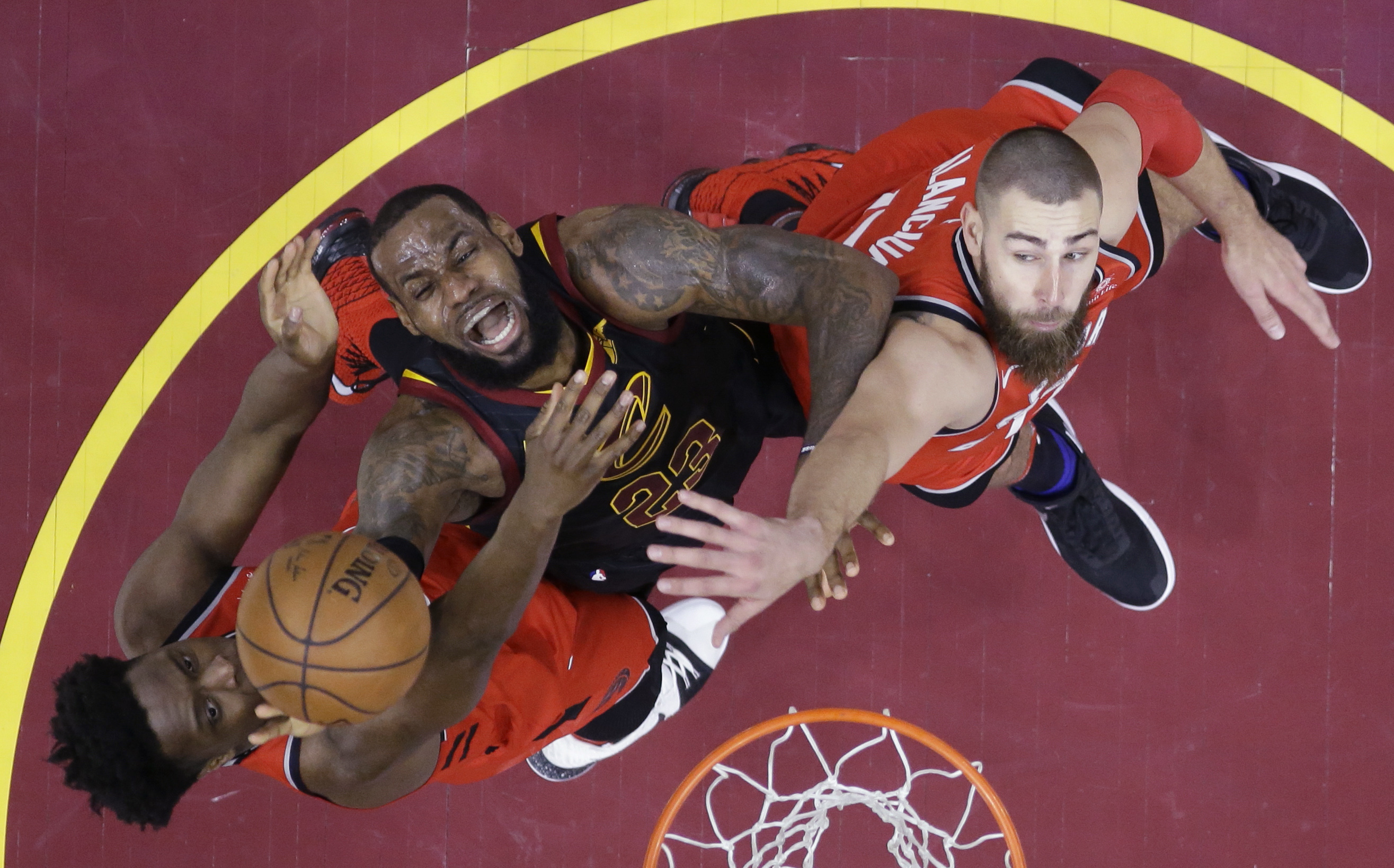 Captain crunch: LeBron shines brightest when closing games