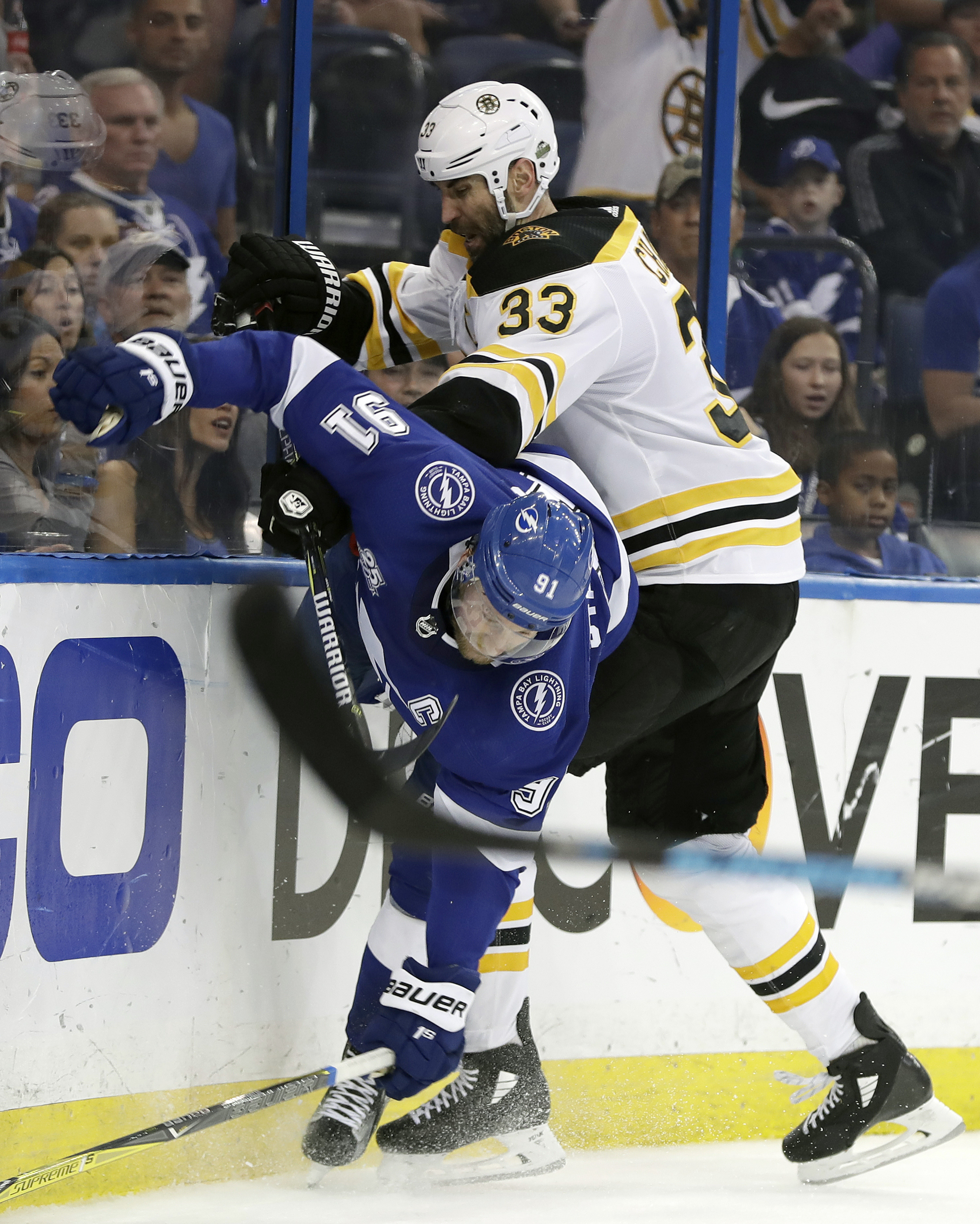 Lightning eliminate Bruins with 3-1 win in Game 5