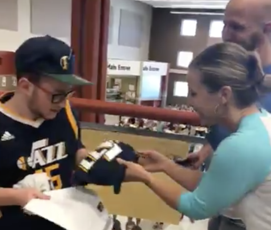 Have You Seen This? Utah student known as 'biggest Jazz fan' surprised with playoff tickets