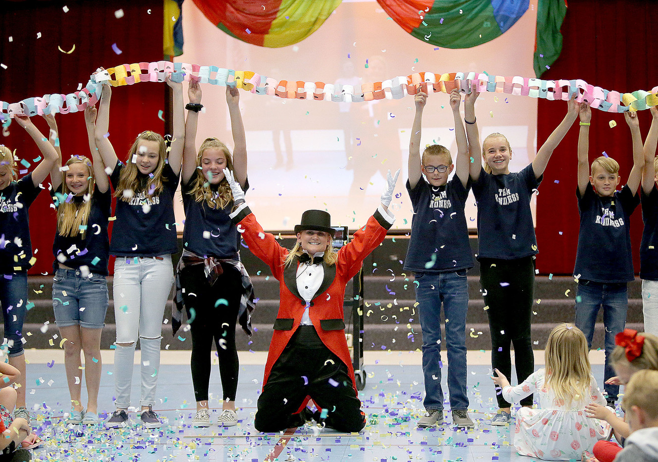 Step right up to Foothills Elementary's 'Greatest Kindness Show'