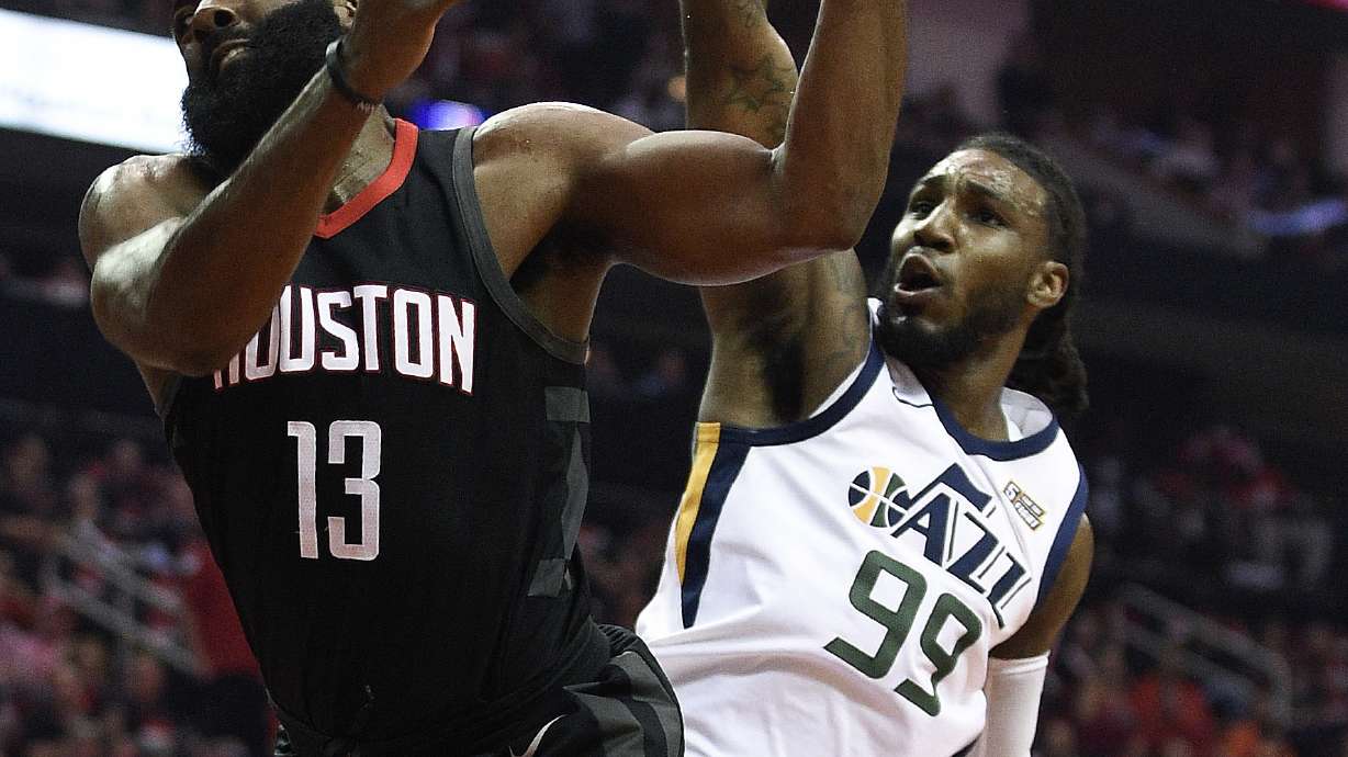 Paul scores 41 as Rockets eliminate Jazz 112-102