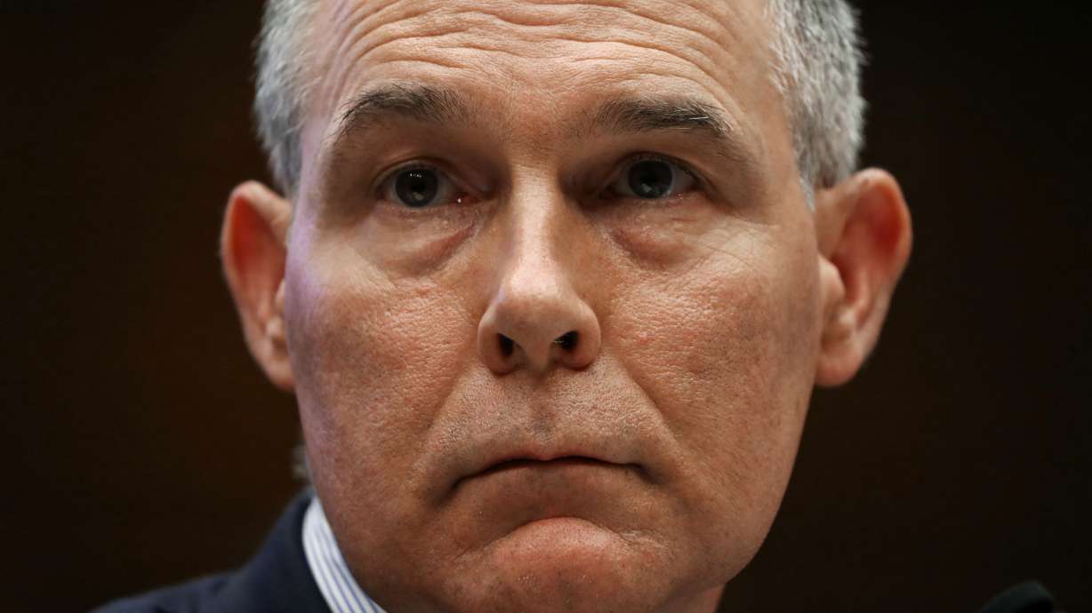 Pruitt security chief cites weapons glitch for missed flight