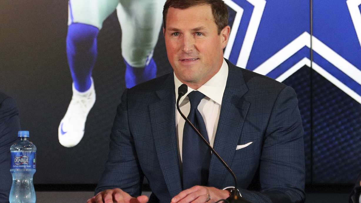 Tessitore, Witten, McFarland, Salters on ESPN 'MNF' crew