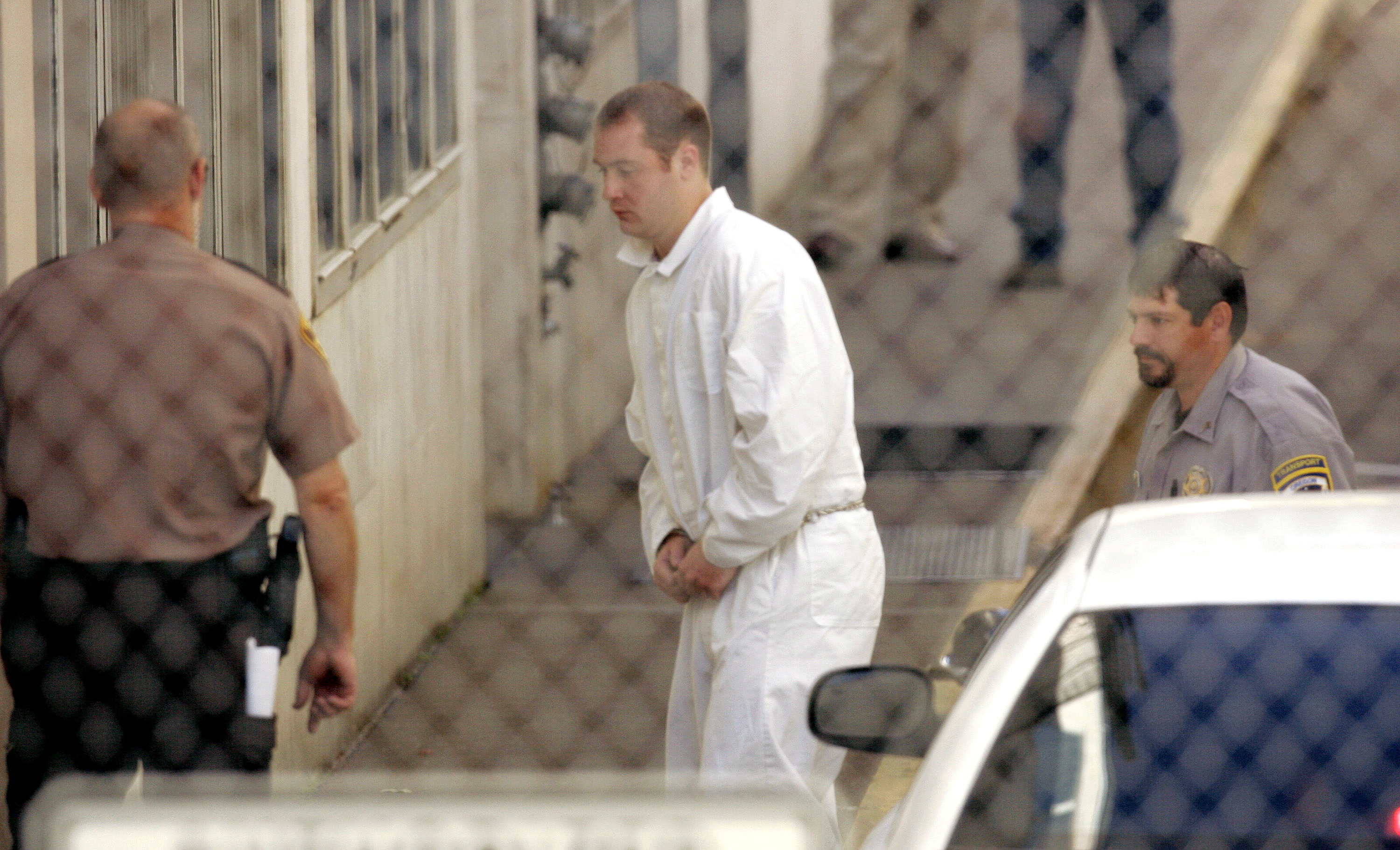 Oregon school shooter loses life-sentence appeal